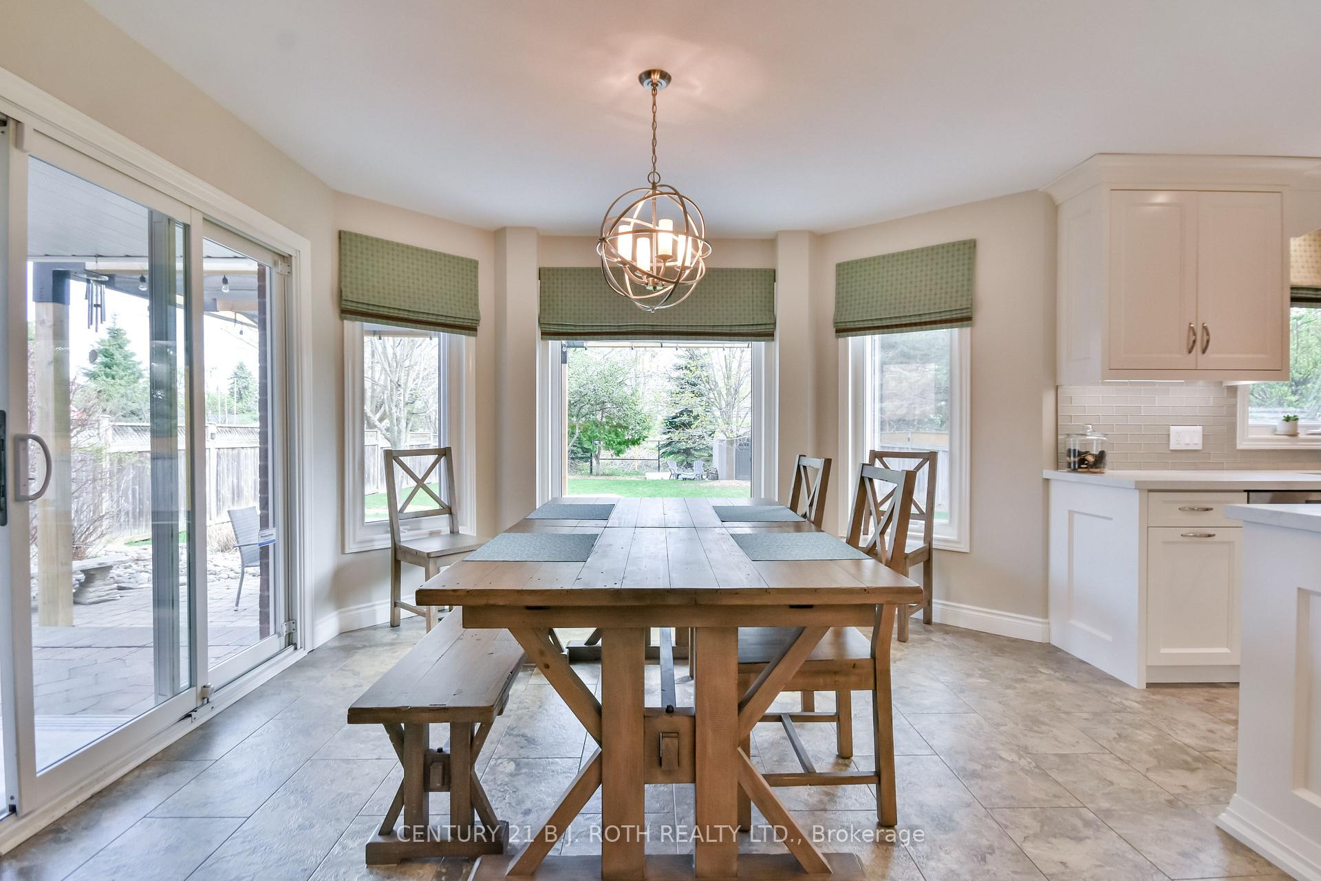Photo 24 of 30 Golden Meadow Road, Barrie, Innis-Shore — HOMEH
