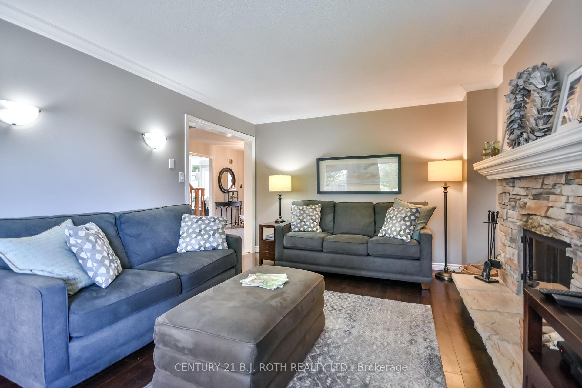 Photo 14 of 30 Golden Meadow Road, Barrie, Innis-Shore — HOMEH