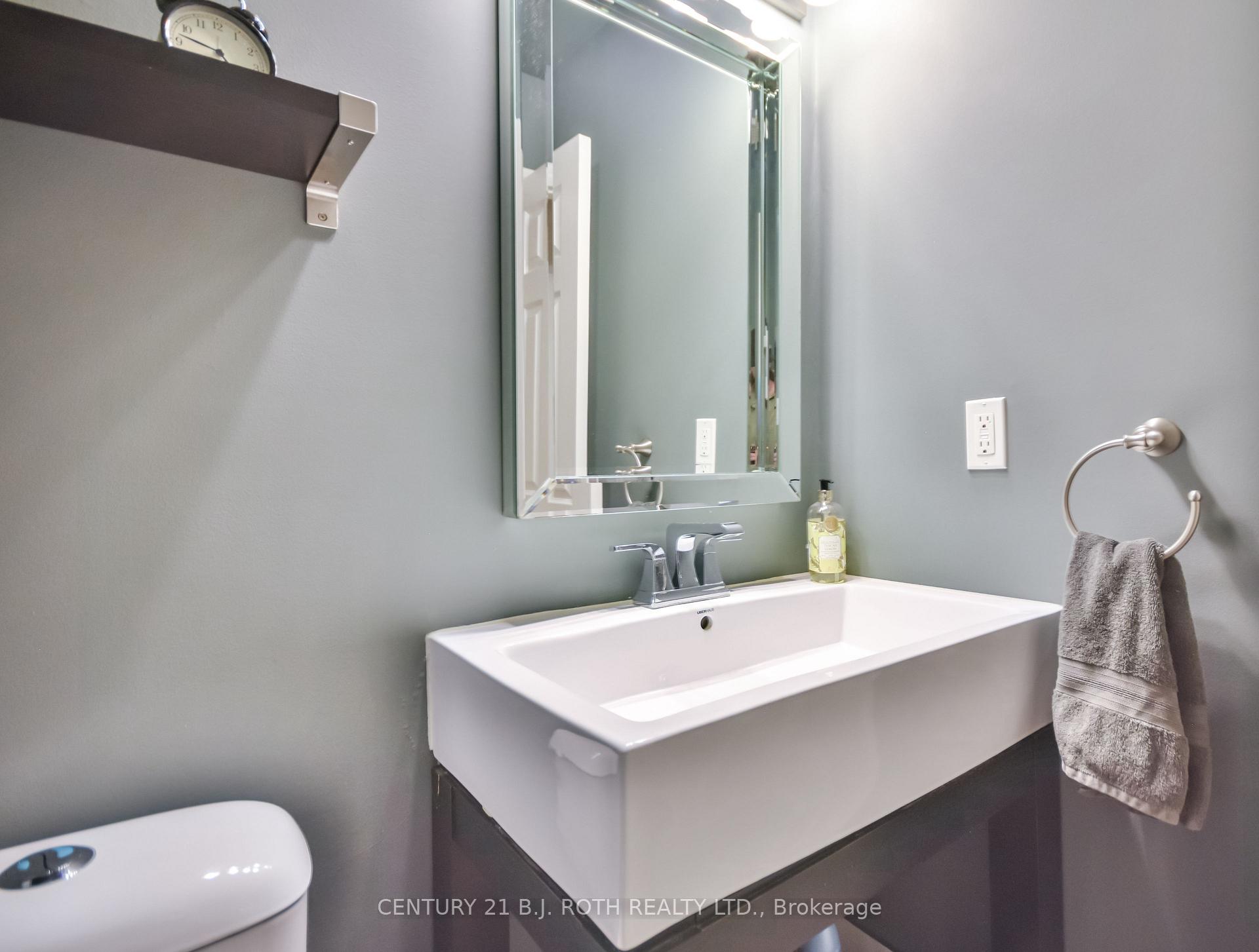 Photo 21 of 30 Golden Meadow Road, Barrie, Innis-Shore — HOMEH