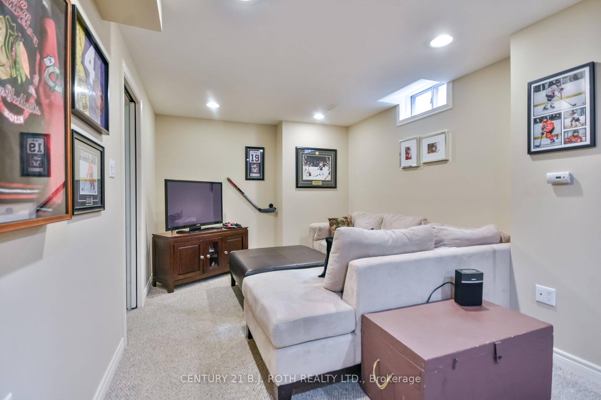 Photo 37 of 30 Golden Meadow Road, Barrie, Innis-Shore — HOMEH