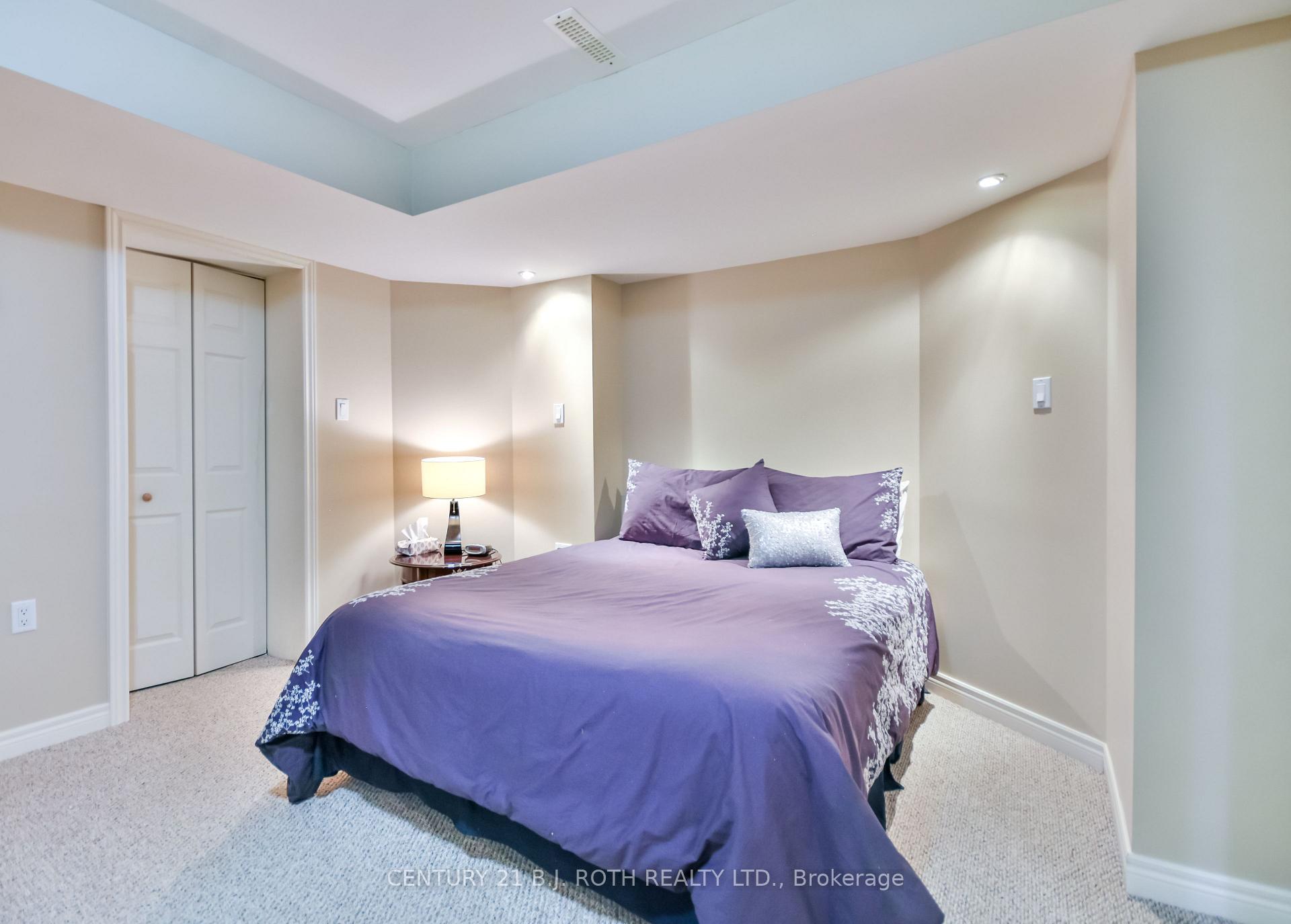 Photo 38 of 30 Golden Meadow Road, Barrie, Innis-Shore — HOMEH
