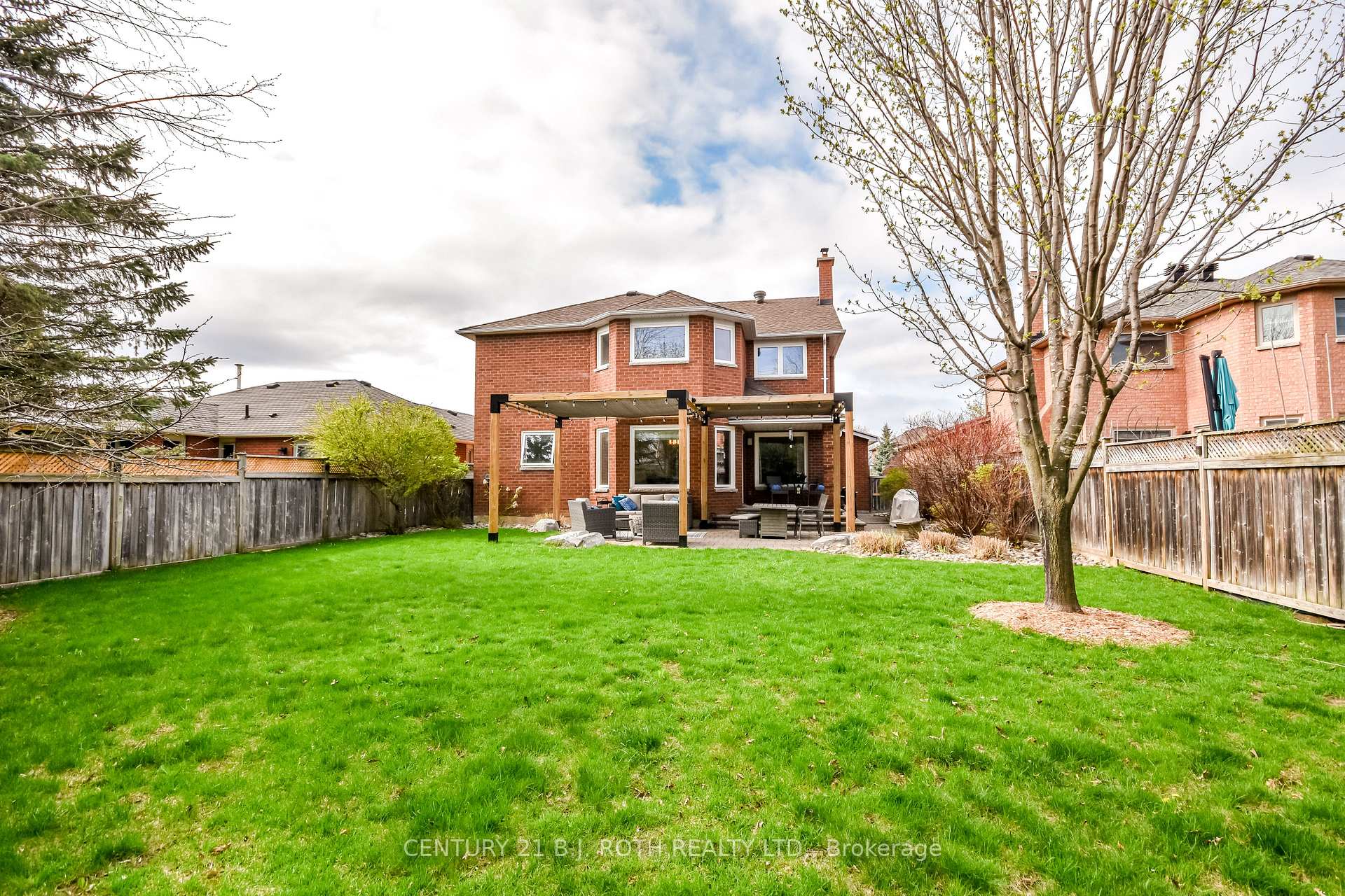 Photo 45 of 30 Golden Meadow Road, Barrie, Innis-Shore — HOMEH