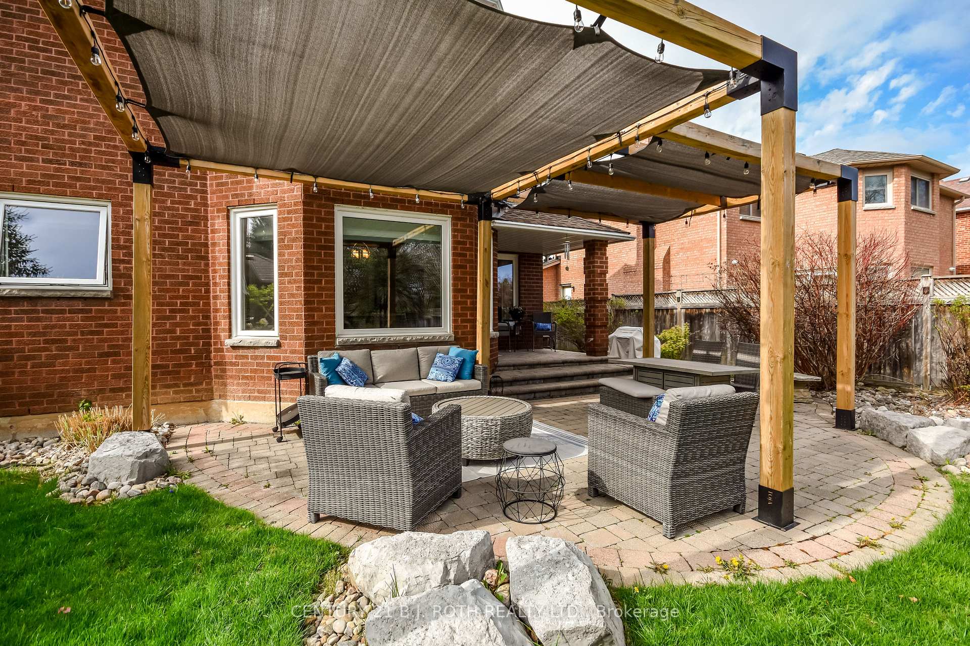 Photo 49 of 30 Golden Meadow Road, Barrie, Innis-Shore — HOMEH