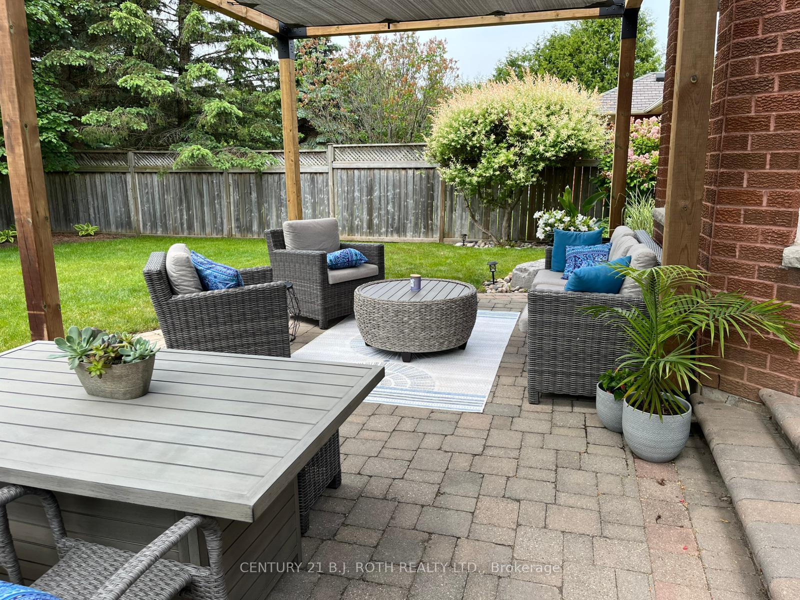 Photo 42 of 30 Golden Meadow Road, Barrie, Innis-Shore — HOMEH
