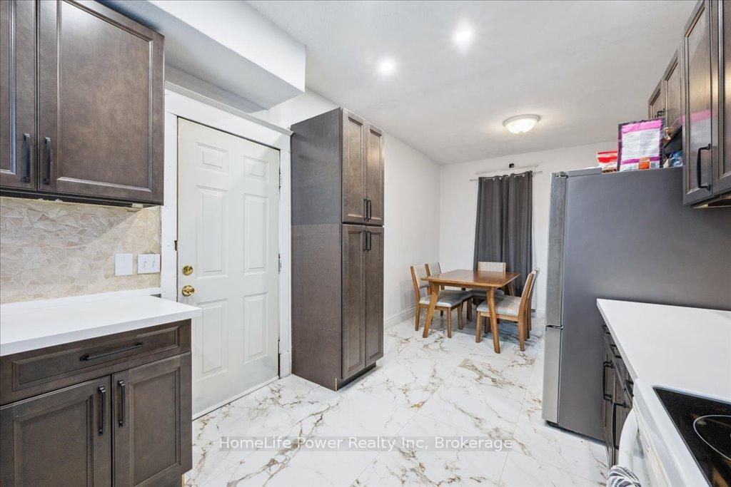 Photo 16 of 324 Edinburgh Road S, Guelph, Dovercliffe Park/Old University — HOMEH