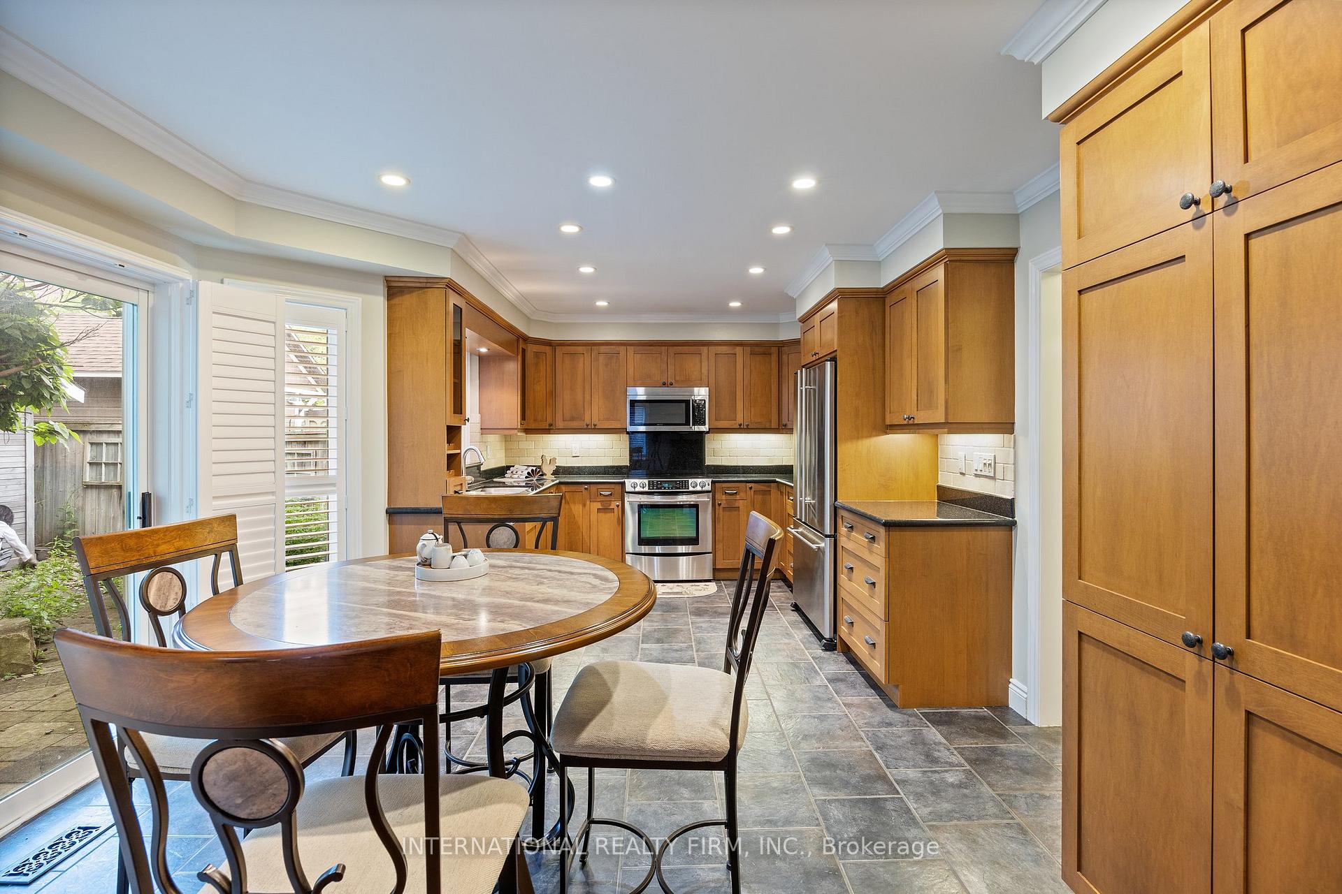 Photo 8 of 6 Mortimer Crescent, Ajax, Central West — HOMEH