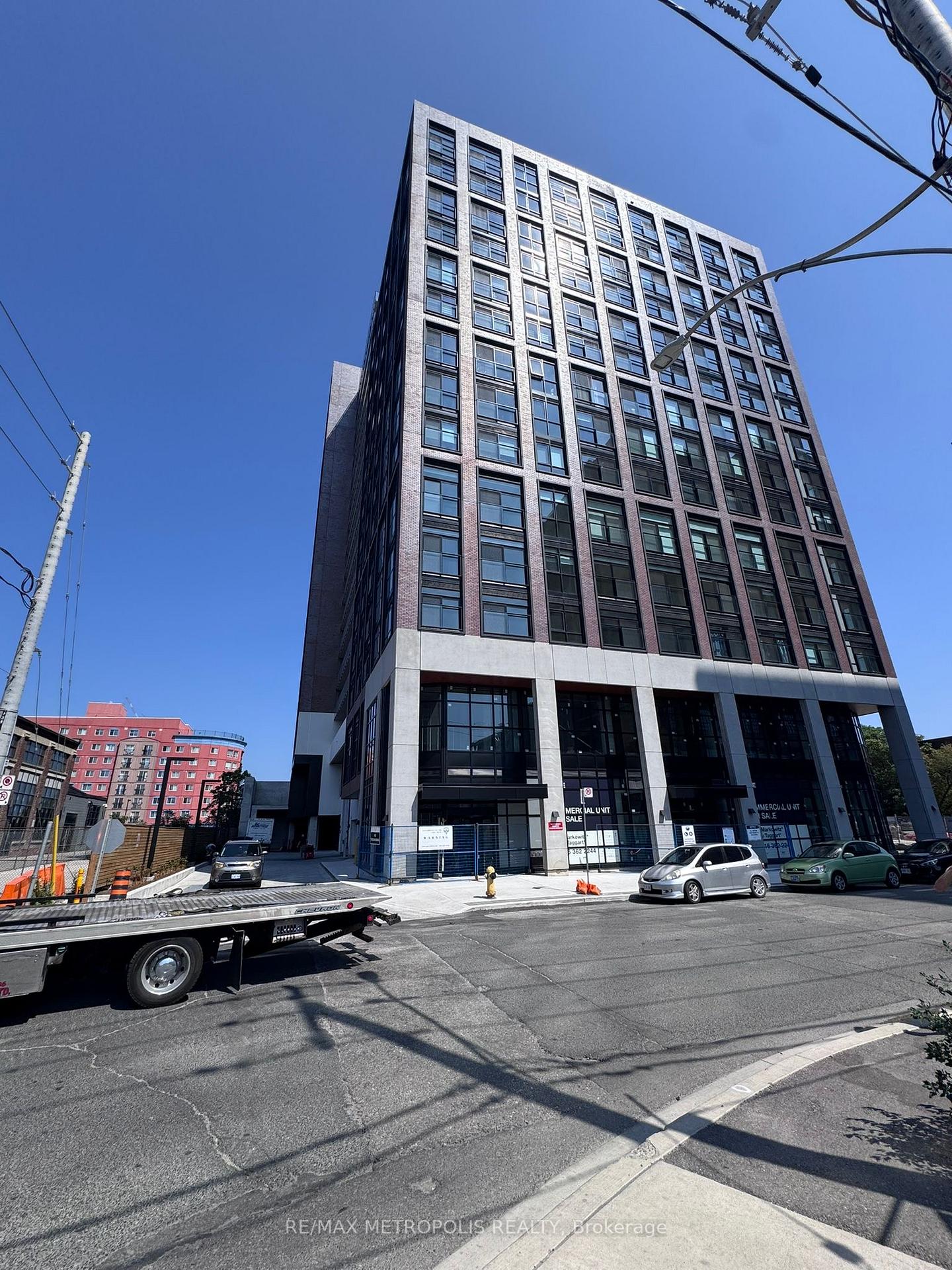 Front of Unit 1418, 181 Sterling Road