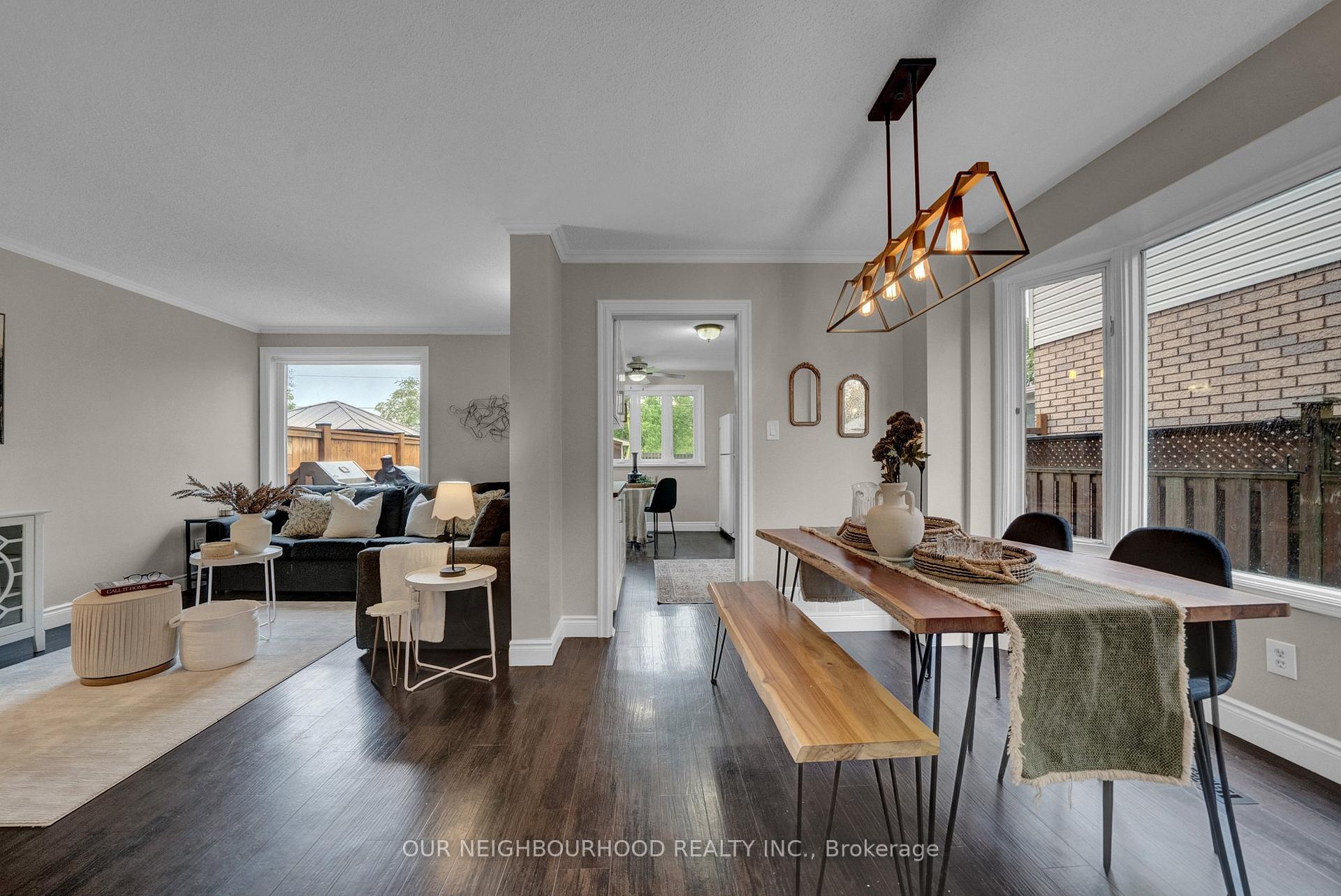 Photo 6 of 40 McFeeters Crescent, Clarington, Bowmanville — HOMEH