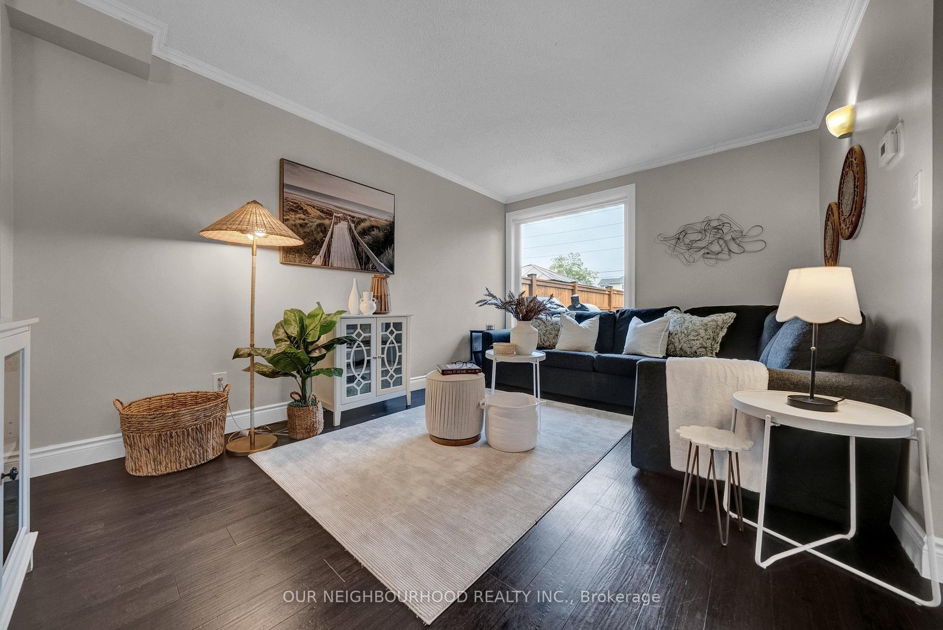 Photo 9 of 40 McFeeters Crescent, Clarington, Bowmanville — HOMEH