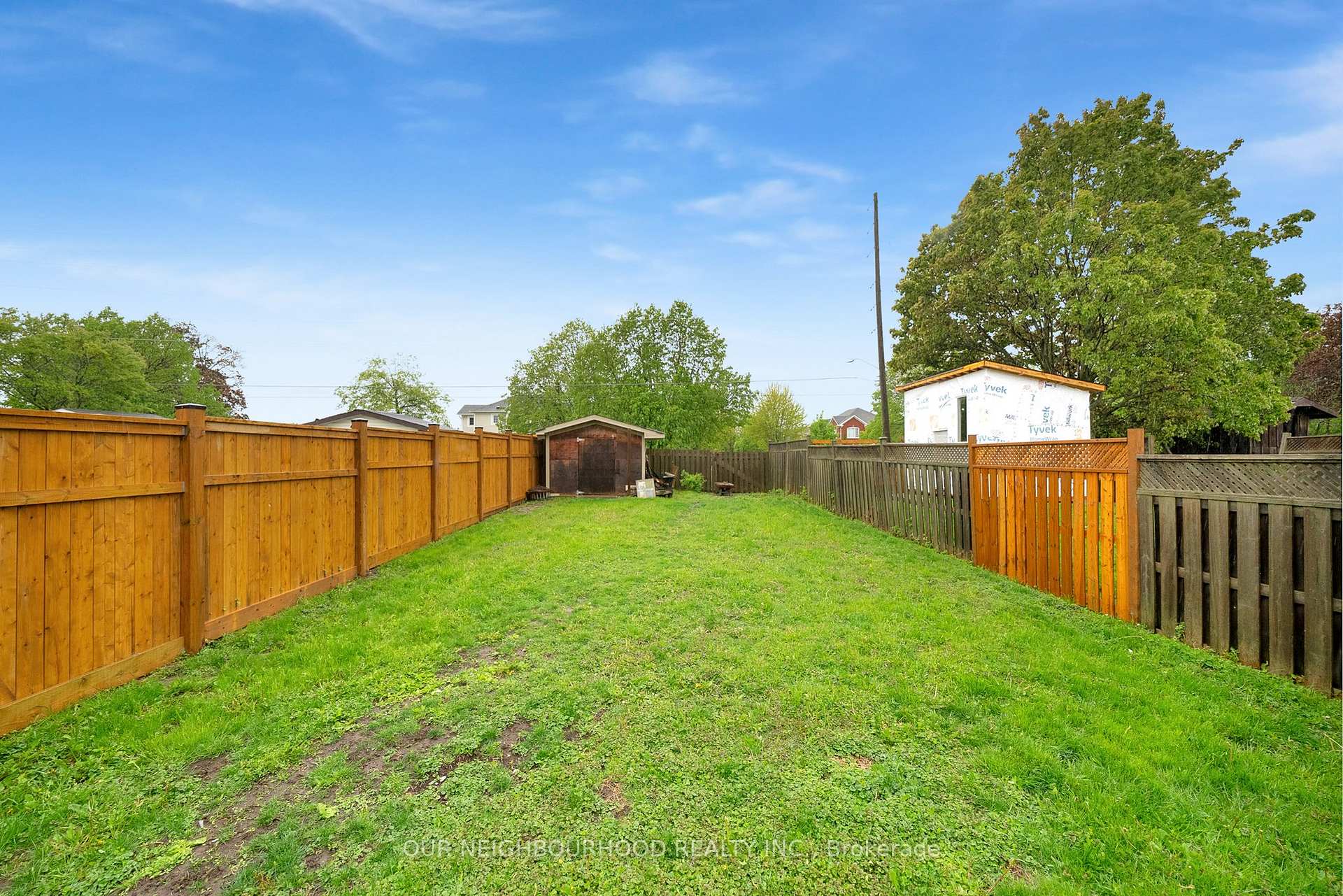 Photo 37 of 40 McFeeters Crescent, Clarington, Bowmanville — HOMEH