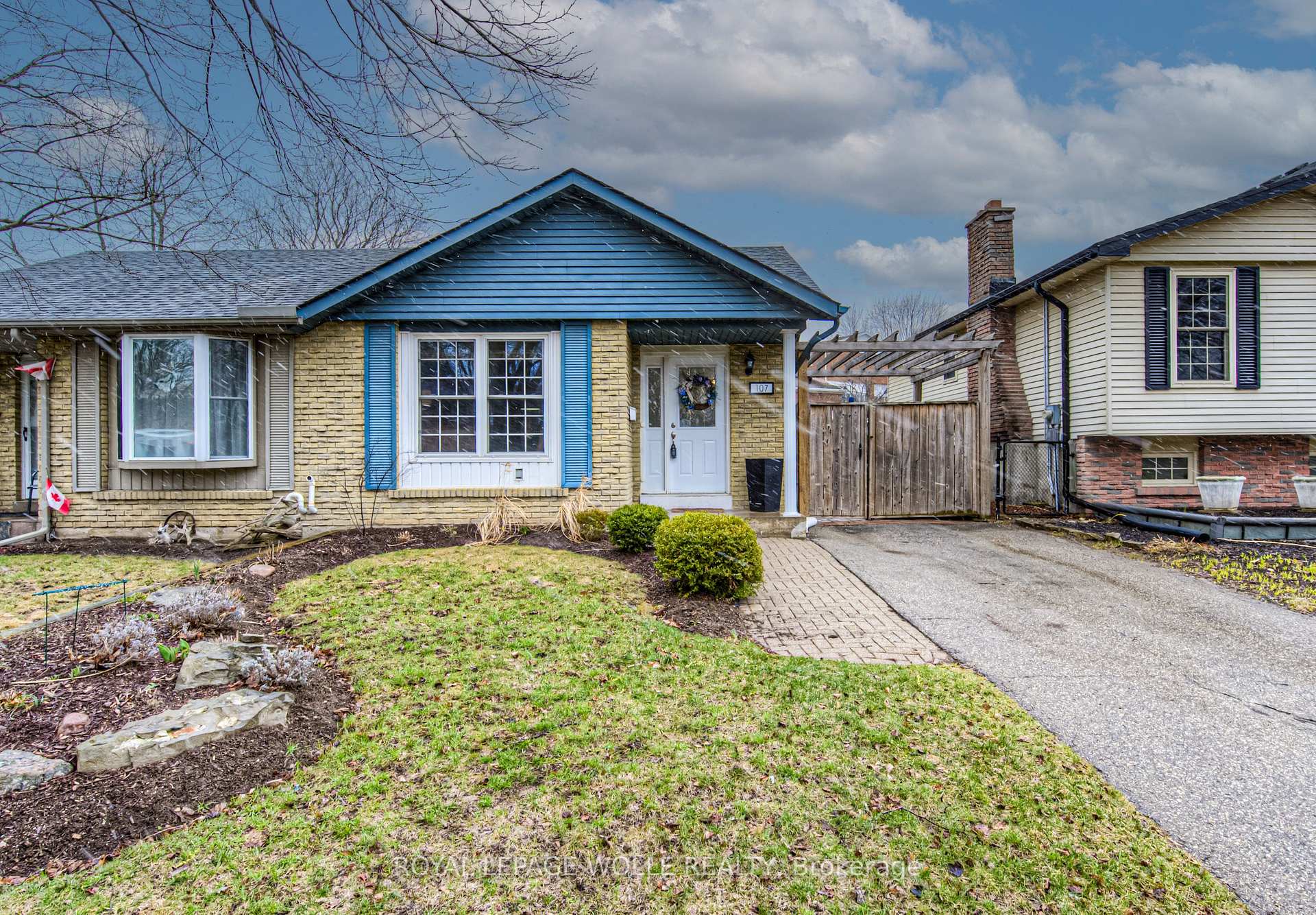 Photo 8 of 107 Keewatin Avenue, Kitchener — HOMEH