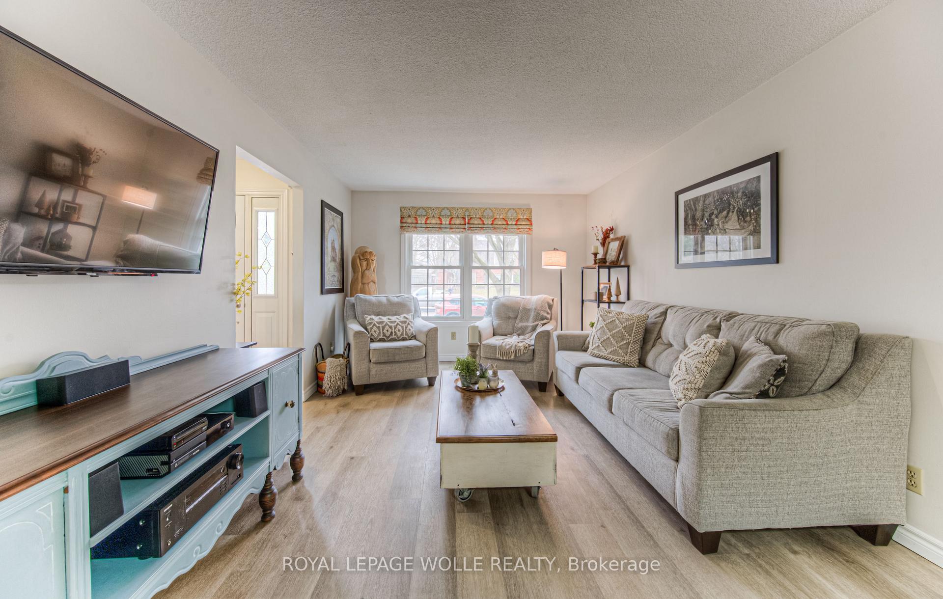 Photo 2 of 107 Keewatin Avenue, Kitchener — HOMEH