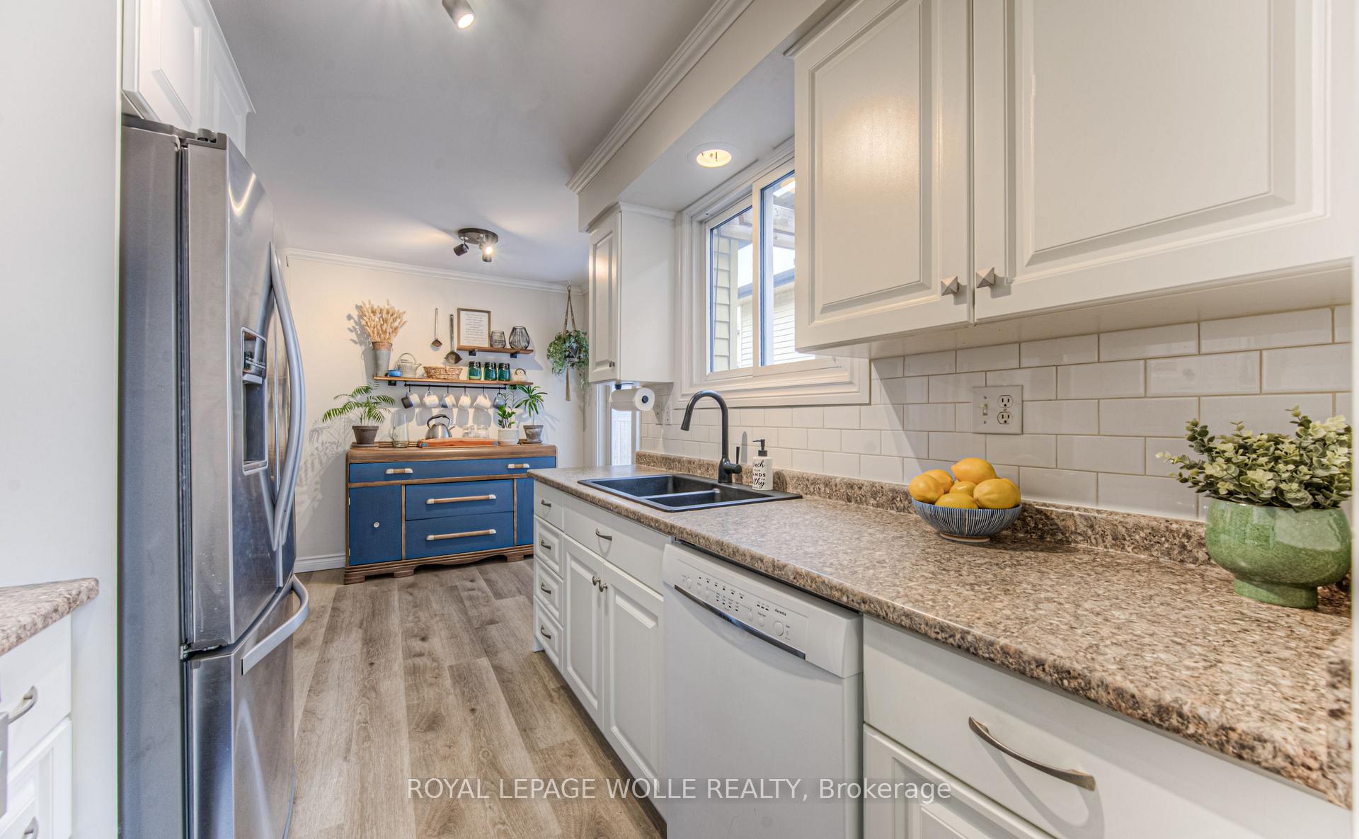 Photo 18 of 107 Keewatin Avenue, Kitchener — HOMEH
