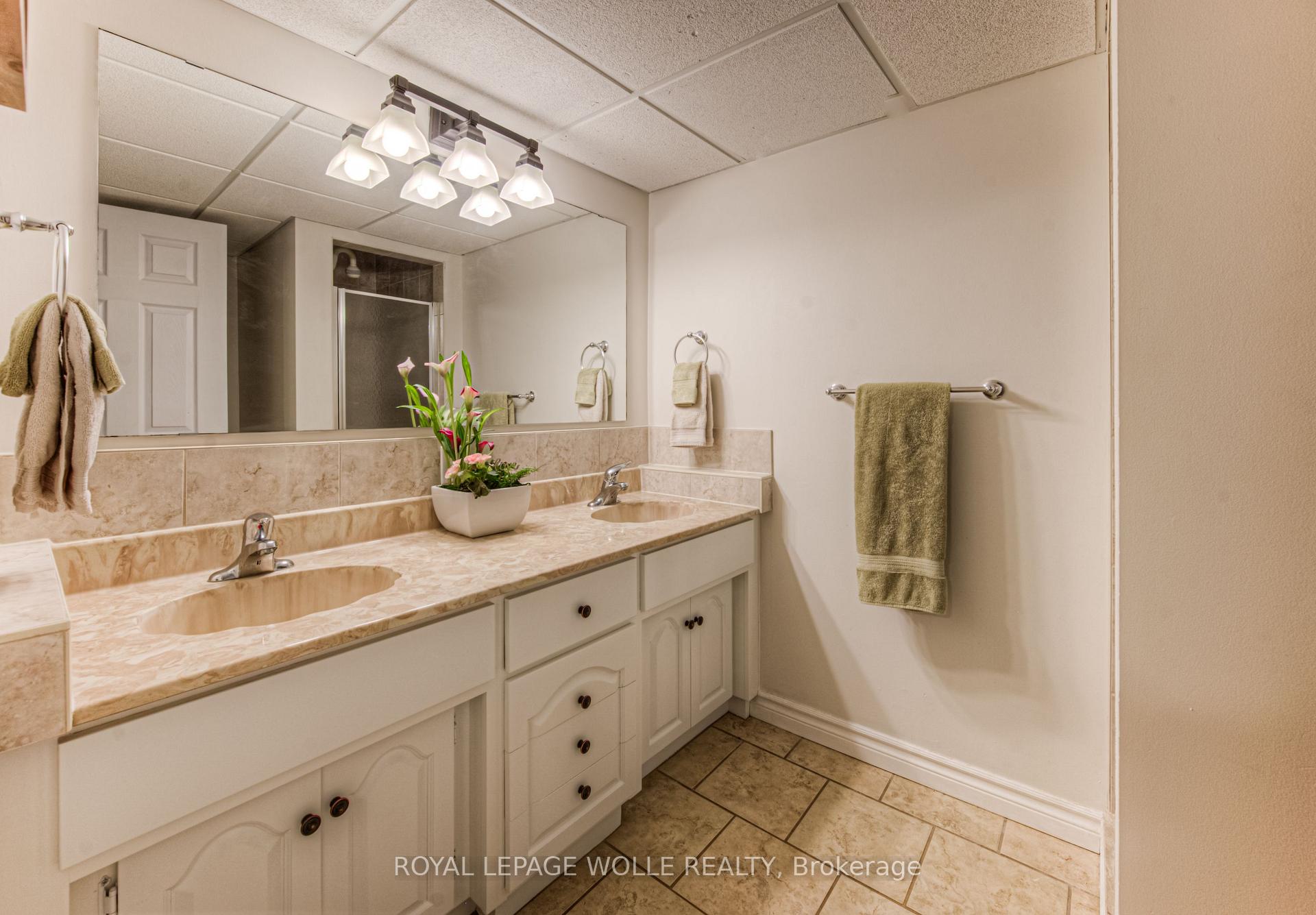 Photo 28 of 107 Keewatin Avenue, Kitchener — HOMEH