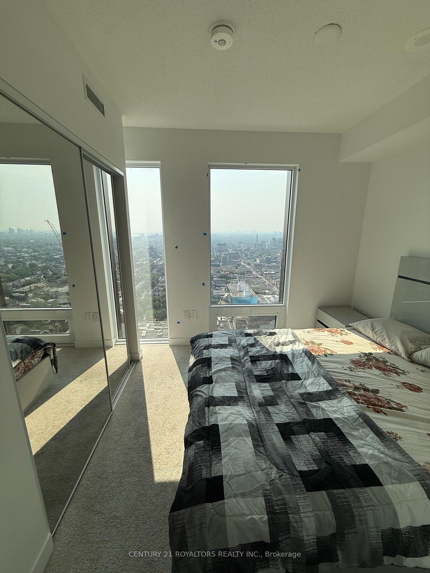 Photo 16 of Unit 3608, 238 Simcoe Street, Toronto, Kensington-Chinatown — HOMEH