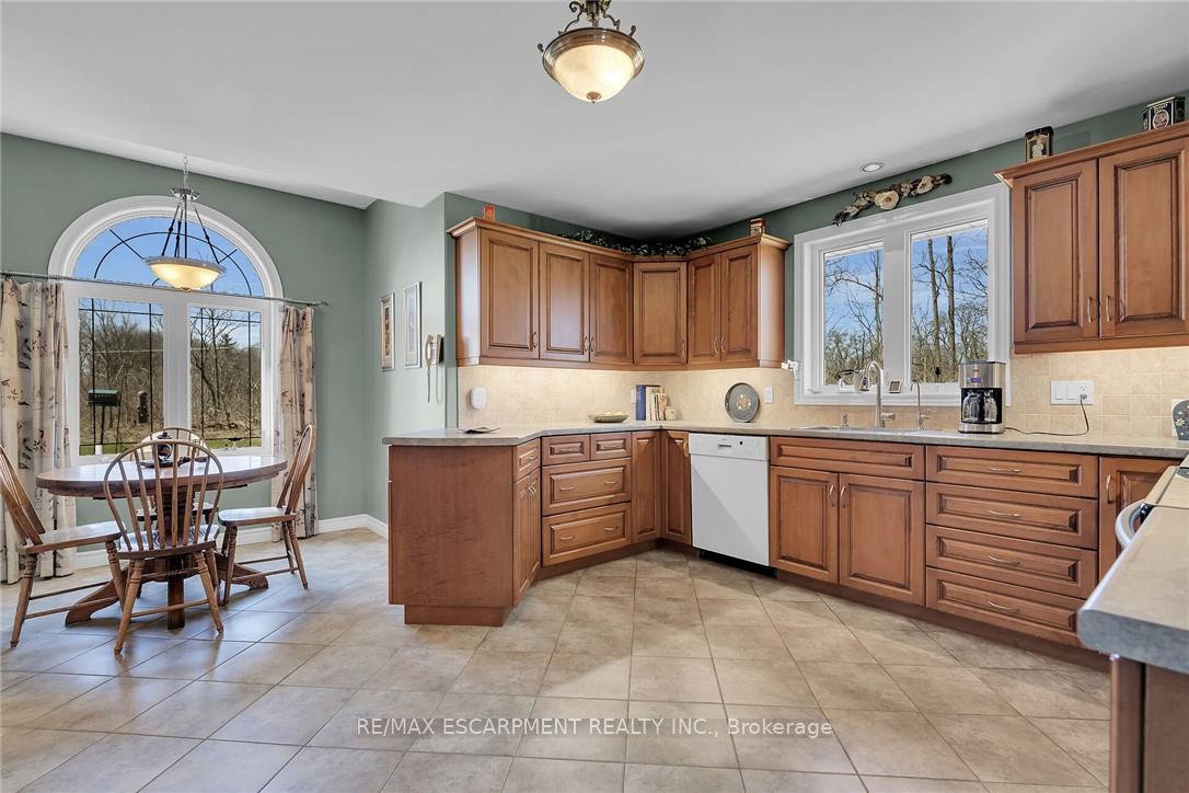 Photo 8 of 78 Pauline Johnson Road, Brant, Brantford Twp — HOMEH