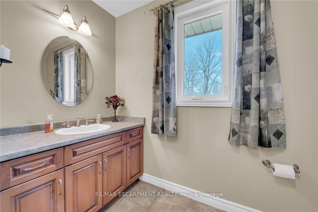 Photo 22 of 78 Pauline Johnson Road, Brant, Brantford Twp — HOMEH