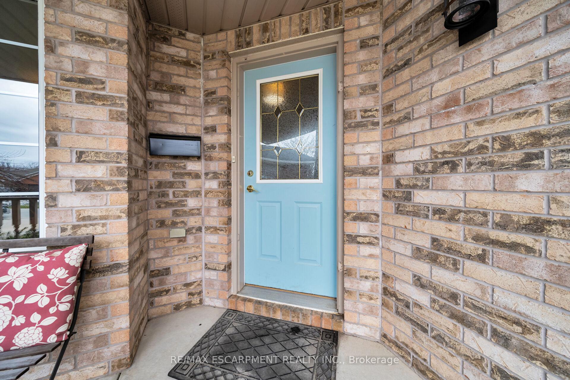 Photo 6 of 9 Lindsay Drive, Haldimand — HOMEH