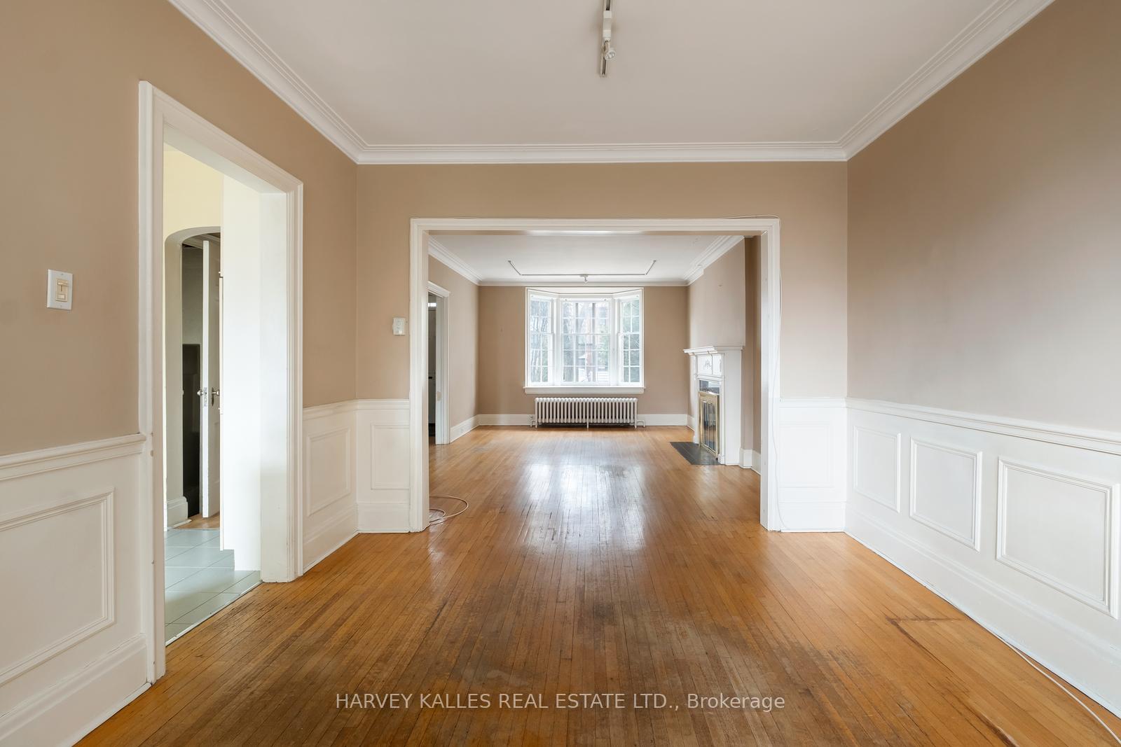 Photo 3 of 214 Strathearn Road, Toronto, Humewood-Cedarvale — HOMEH