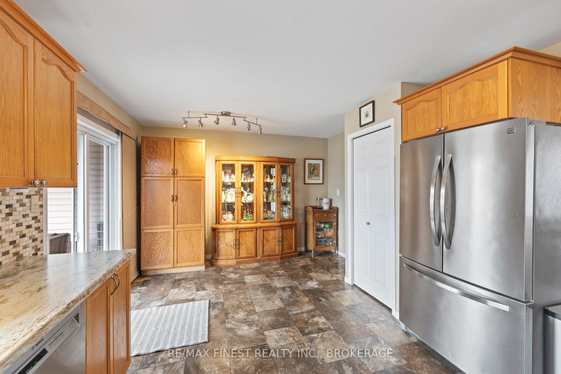 Photo 24 of 232 Sheridan Street, Kingston, City Northwest — HOMEH
