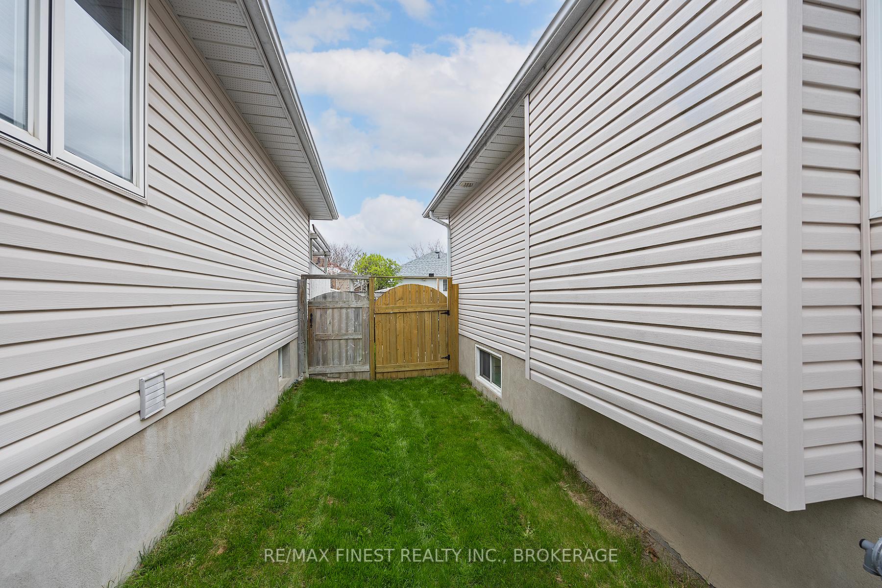 Photo 30 of 232 Sheridan Street, Kingston, City Northwest — HOMEH