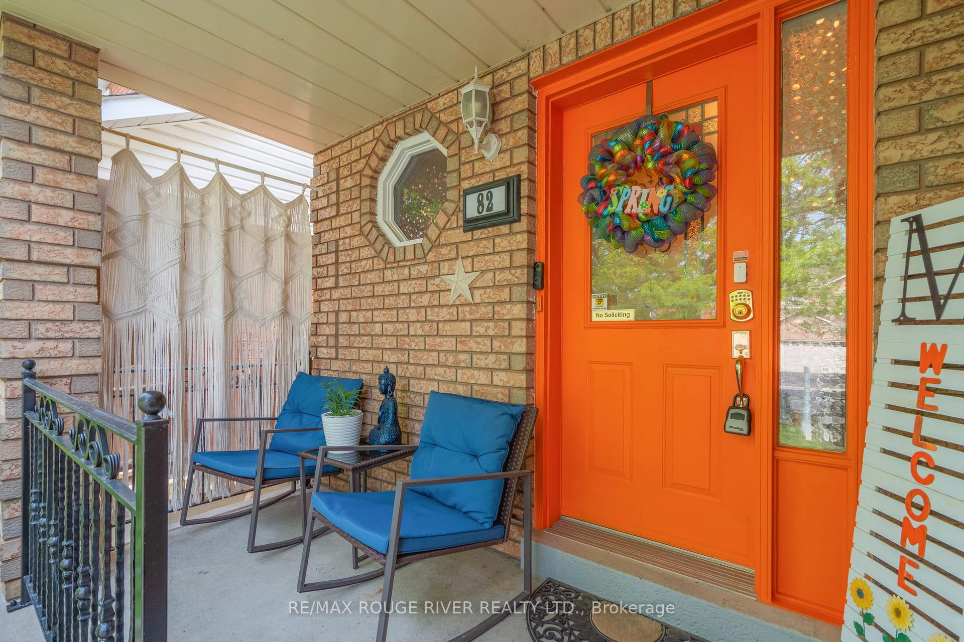 Photo 3 of 82 Edgerton Drive, Clarington, Bowmanville — HOMEH