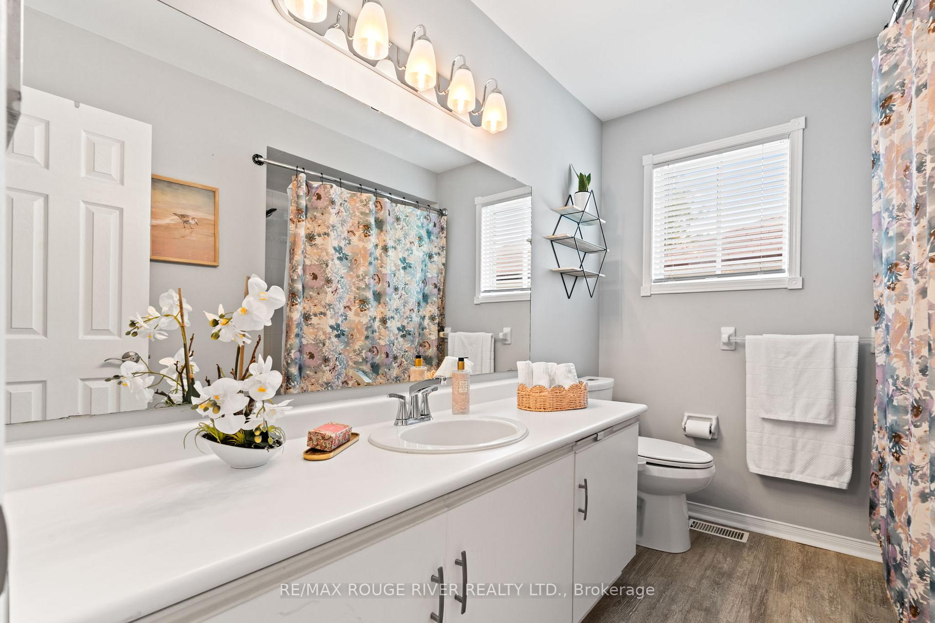 Photo 36 of 82 Edgerton Drive, Clarington, Bowmanville — HOMEH
