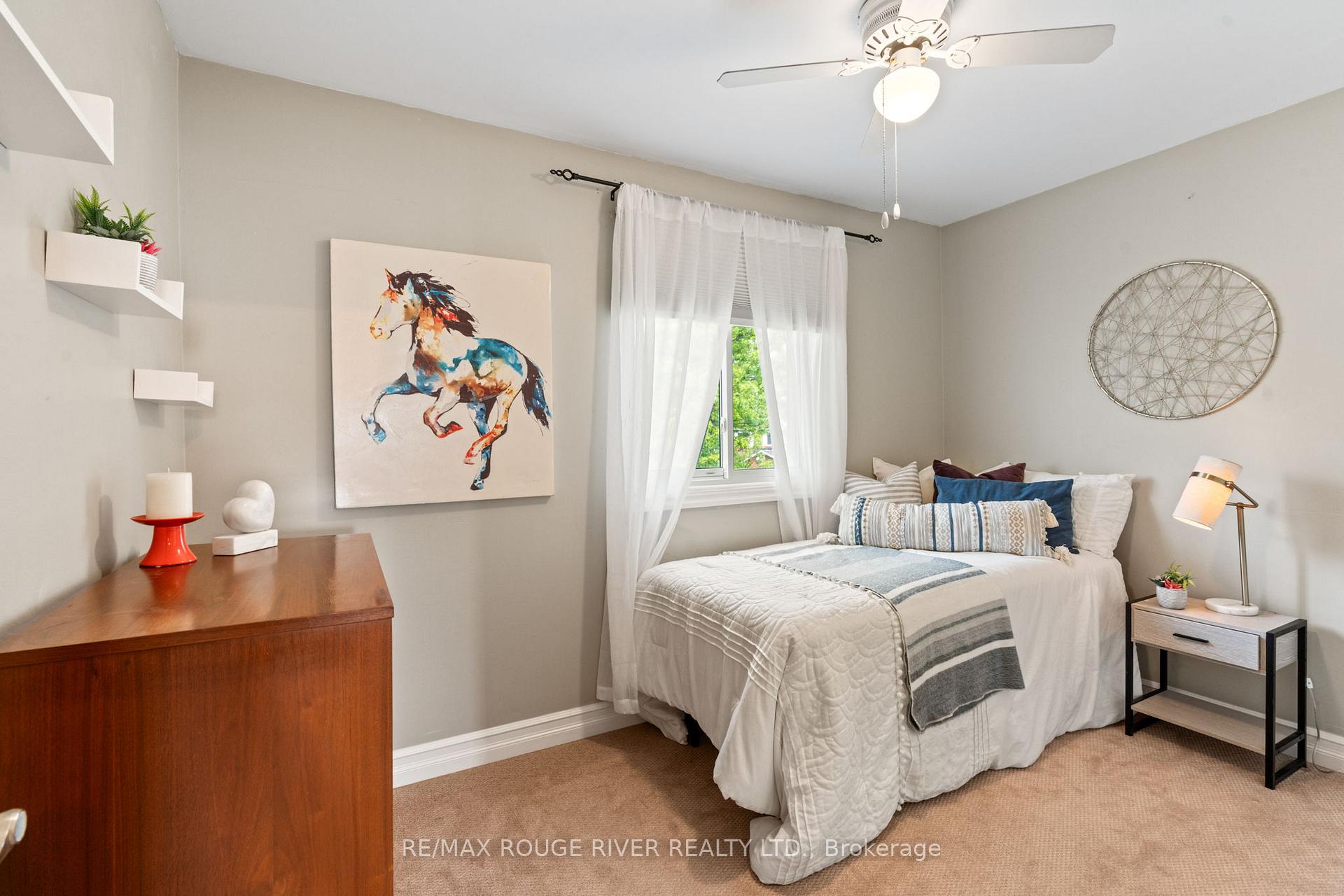Photo 21 of 82 Edgerton Drive, Clarington, Bowmanville — HOMEH