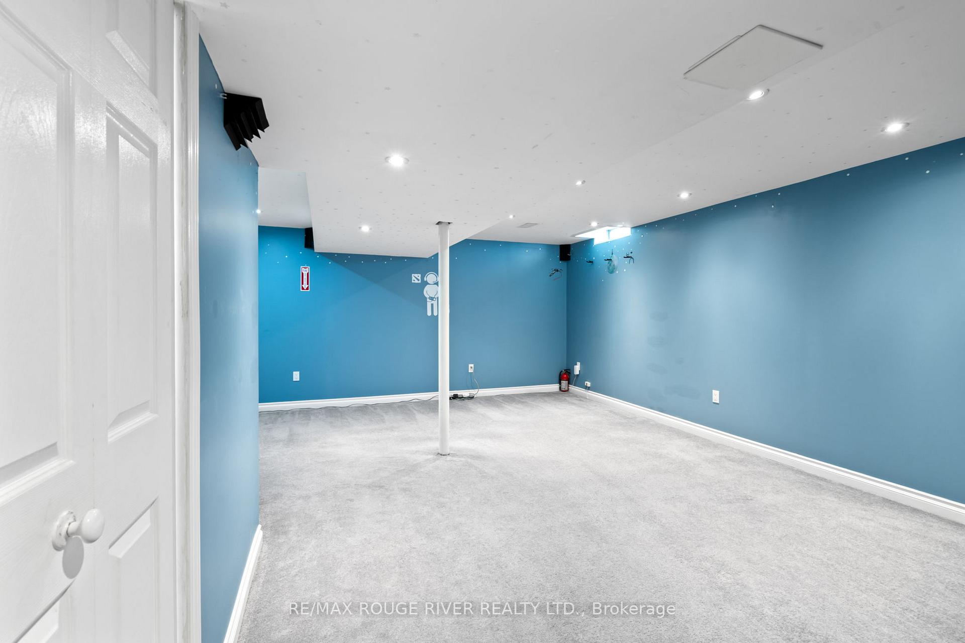 Photo 29 of 82 Edgerton Drive, Clarington, Bowmanville — HOMEH