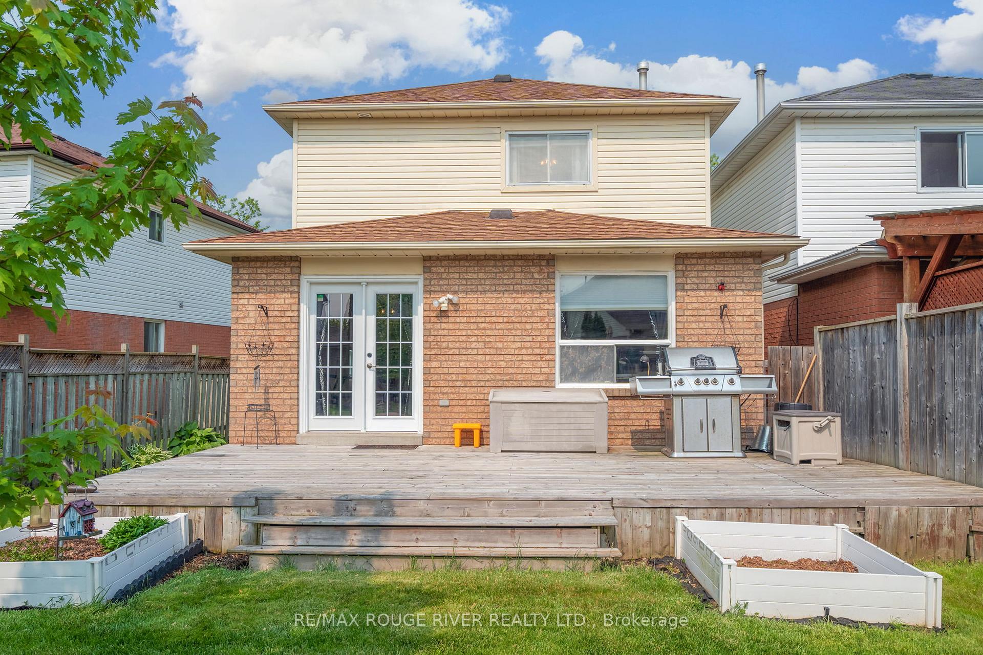 Photo 35 of 82 Edgerton Drive, Clarington, Bowmanville — HOMEH