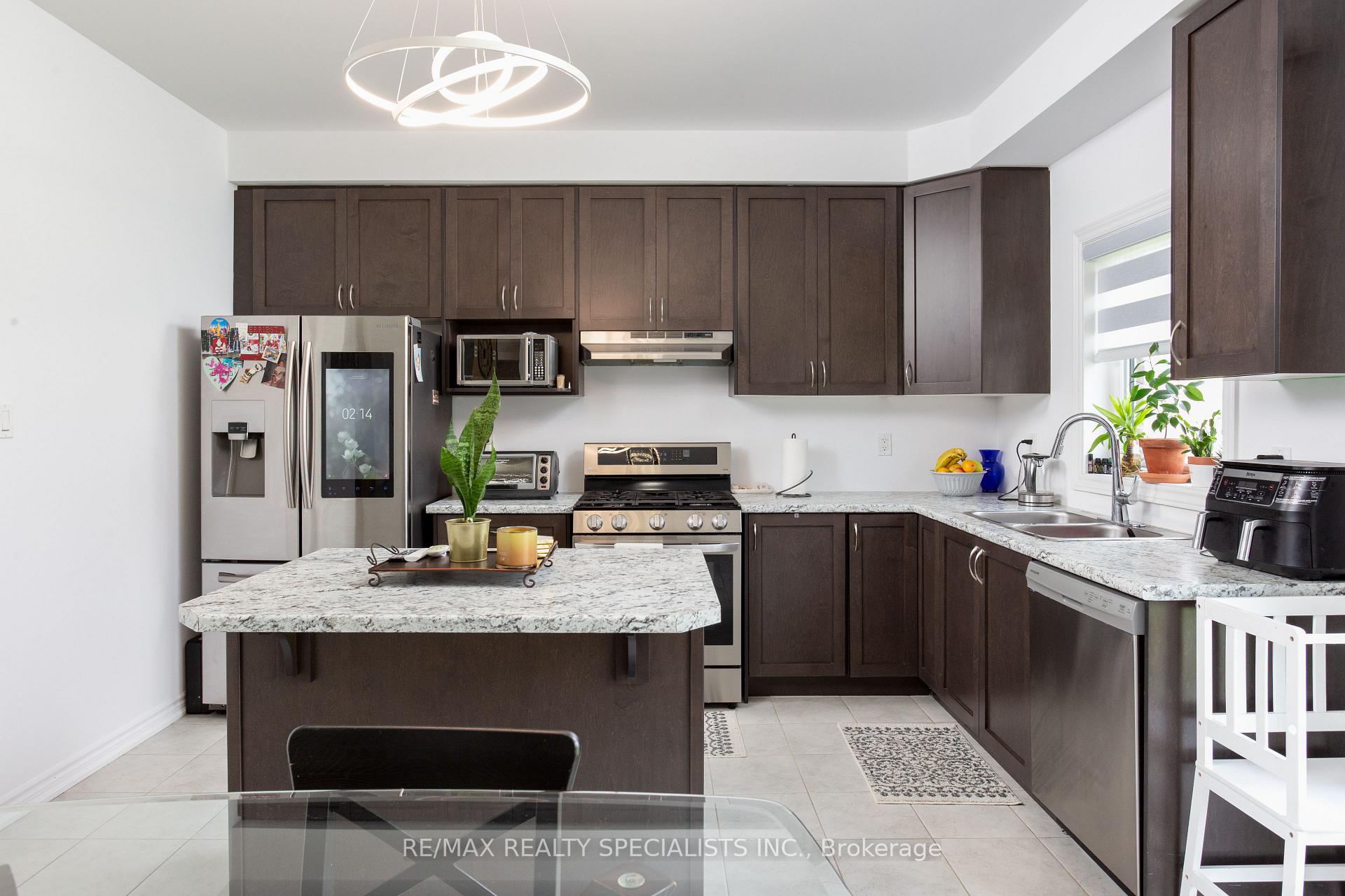 Photo 23 of 56 Stauffer Road, Brantford — HOMEH