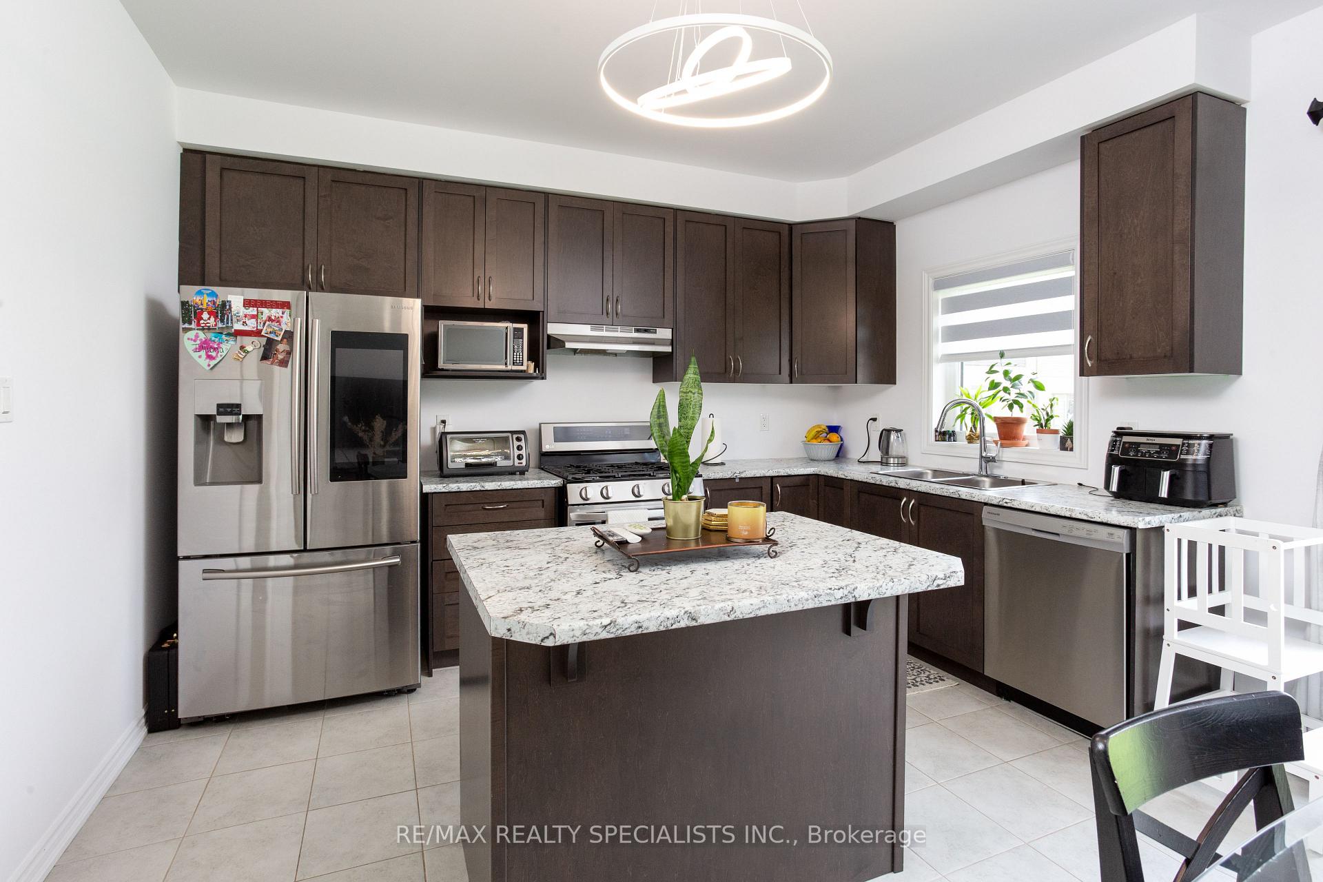 Photo 6 of 56 Stauffer Road, Brantford — HOMEH