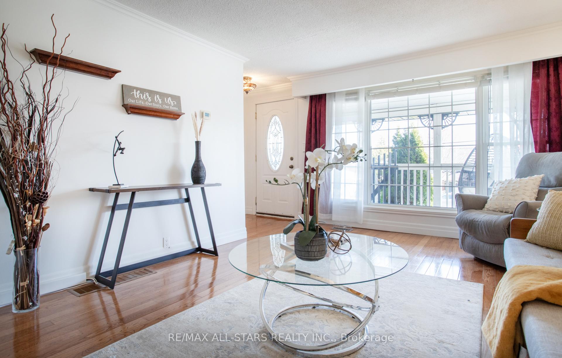 Photo 5 of 254 Bigelow Street, Scugog, Port Perry — HOMEH