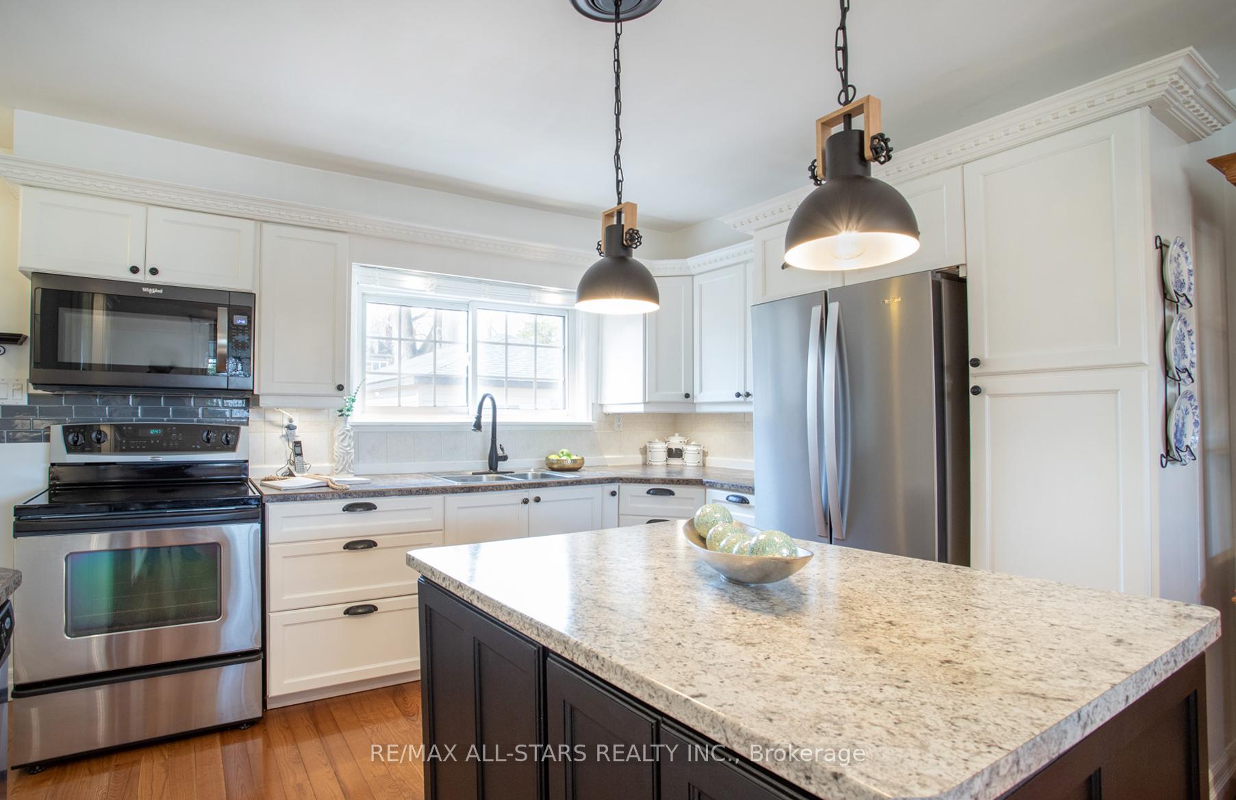 Photo 9 of 254 Bigelow Street, Scugog, Port Perry — HOMEH