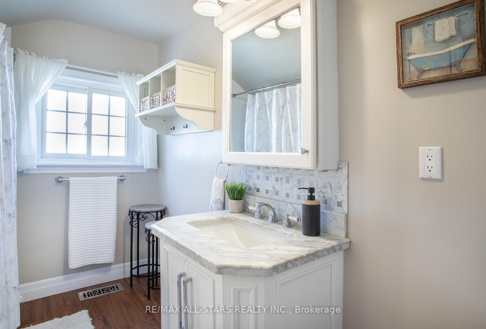 Photo 14 of 254 Bigelow Street, Scugog, Port Perry — HOMEH