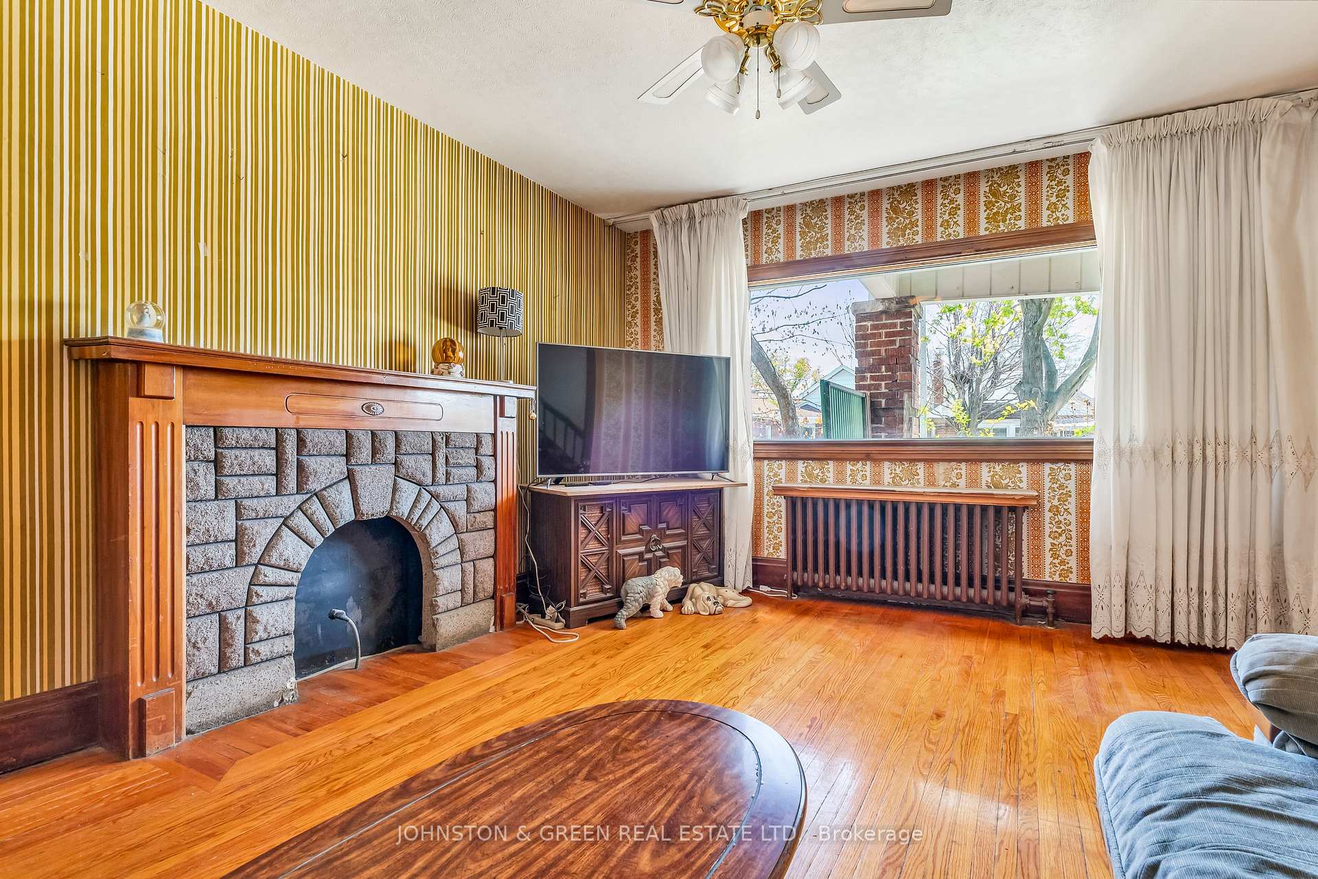 Photo 2 of 416 Mortimer Avenue, Toronto, East York — HOMEH