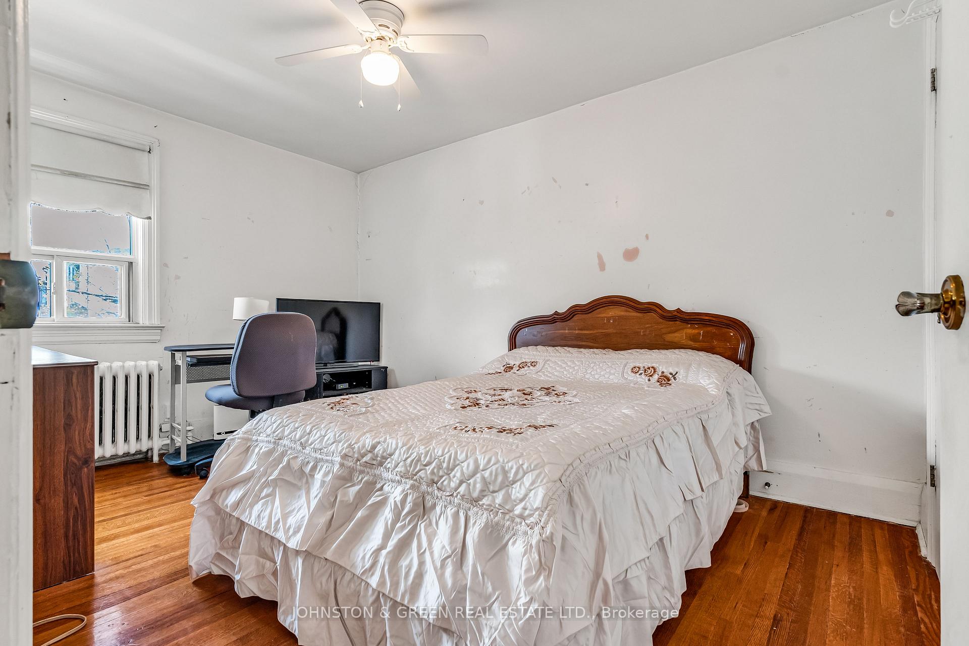 Photo 19 of 416 Mortimer Avenue, Toronto, East York — HOMEH