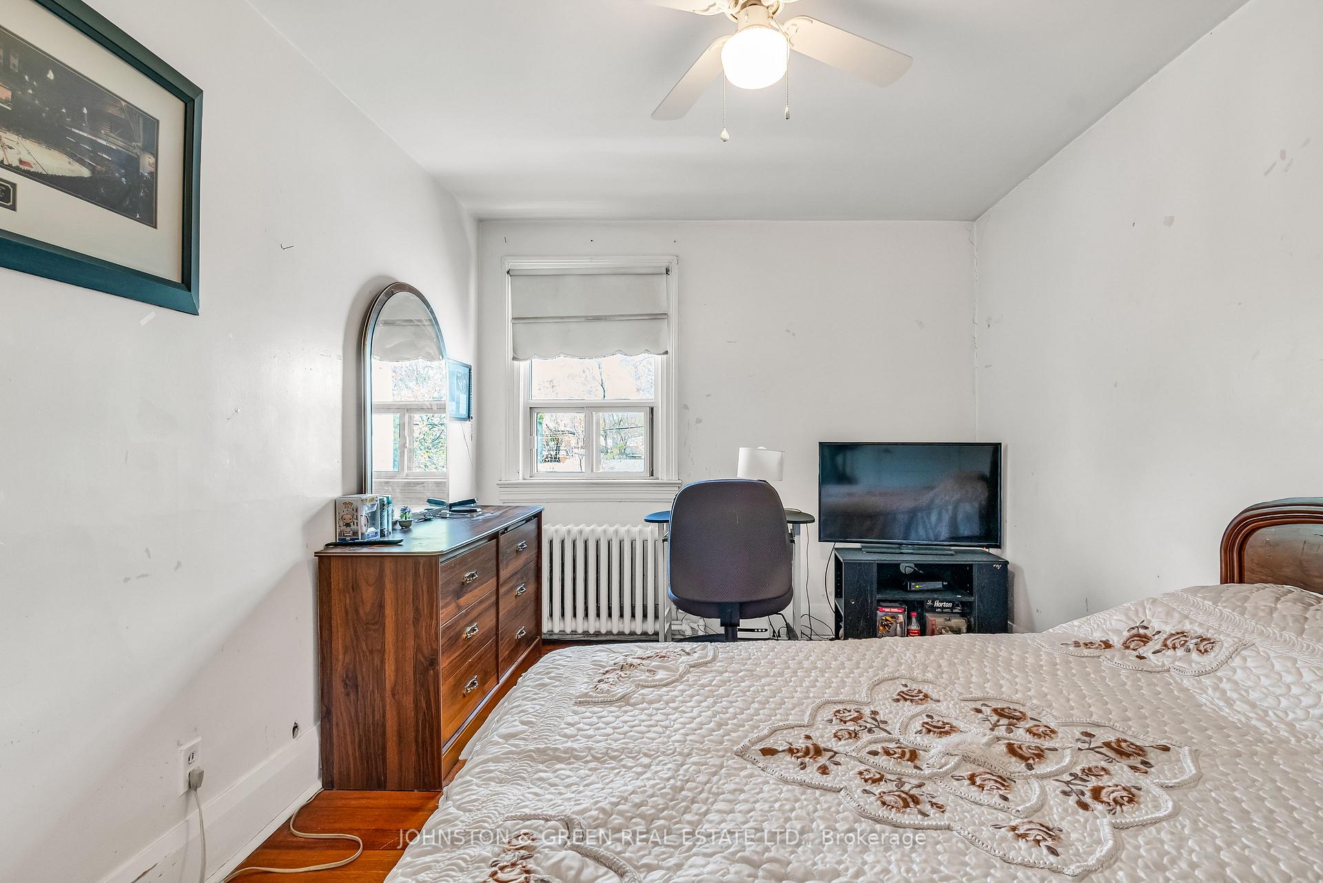 Photo 20 of 416 Mortimer Avenue, Toronto, East York — HOMEH