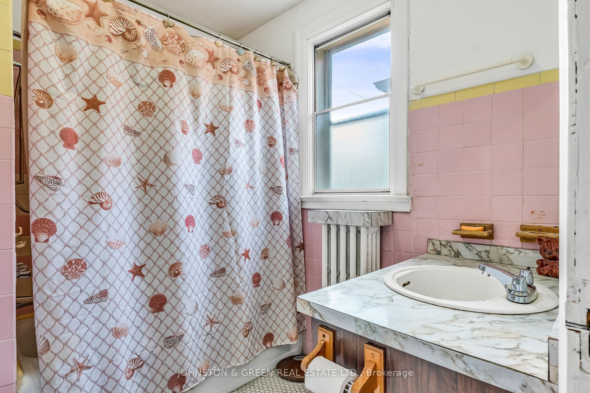 Photo 28 of 416 Mortimer Avenue, Toronto, East York — HOMEH