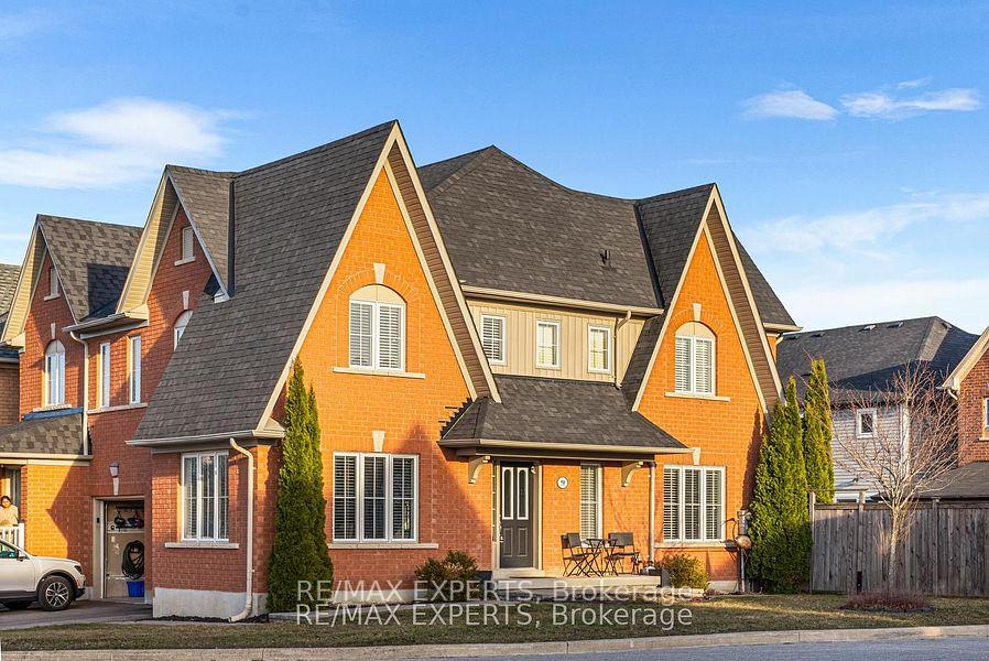 Photo 4 of 9 Carpendale Crescent, Ajax, Northeast Ajax — HOMEH