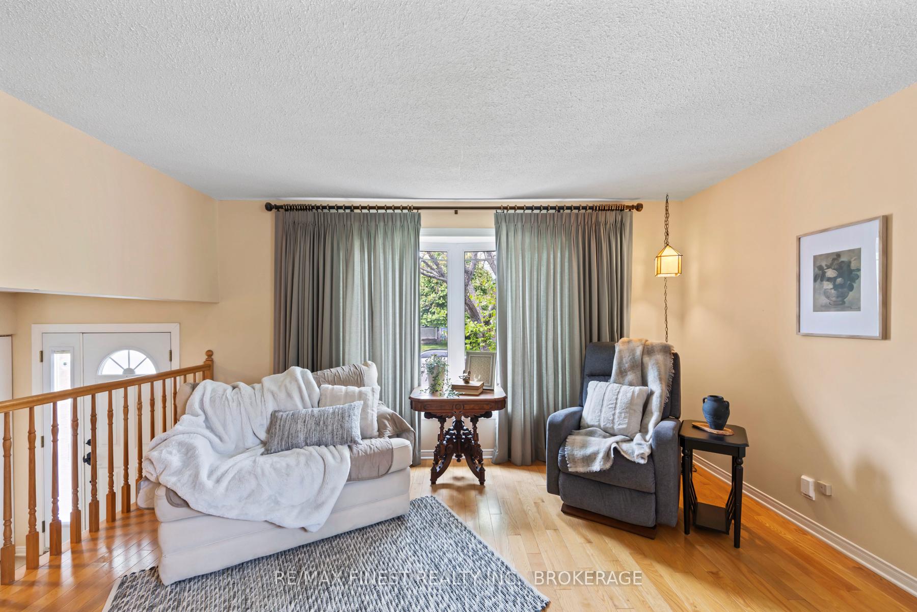 Photo 45 of 1123 Wintergreen Crescent, Kingston, City Northwest — HOMEH