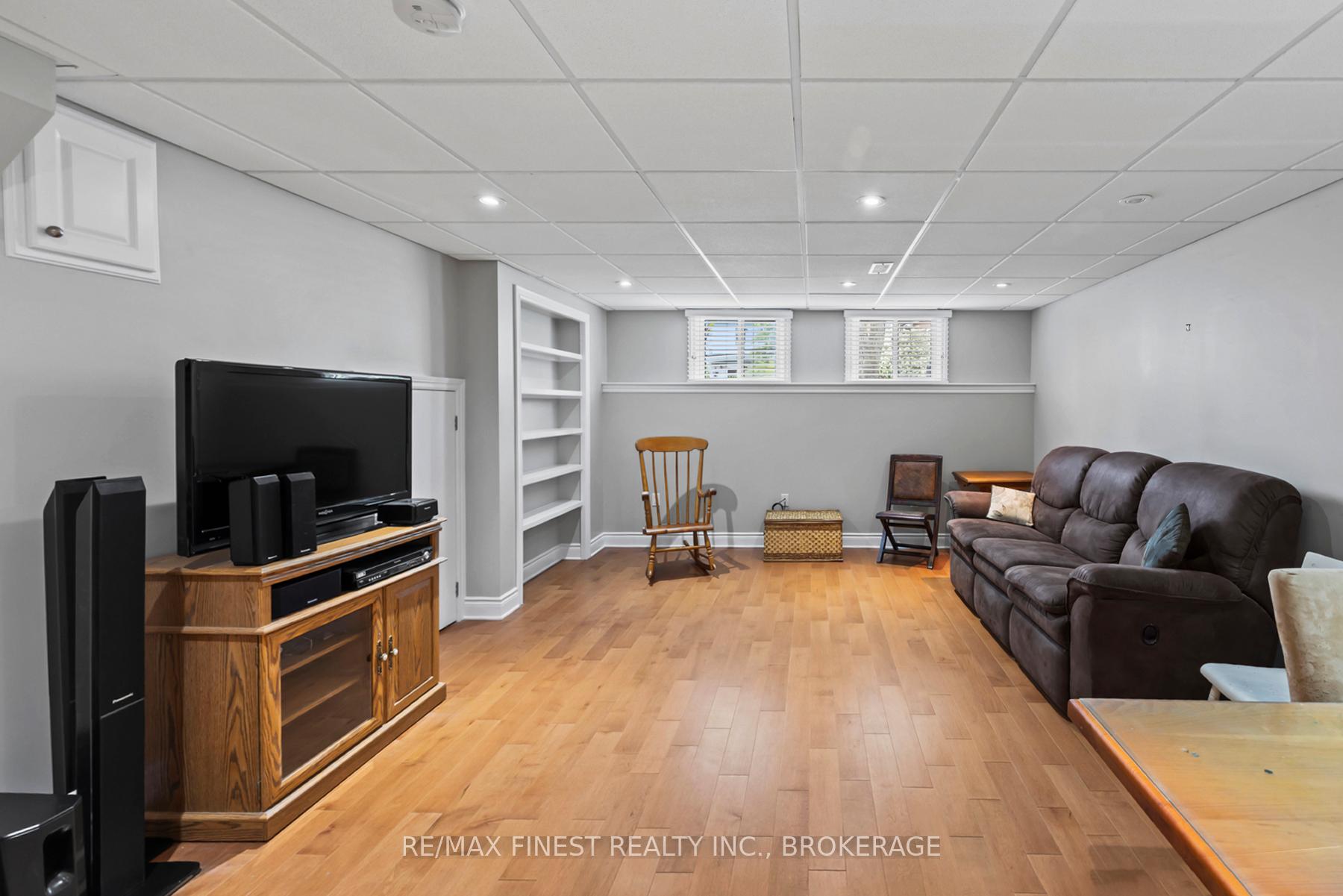 Photo 46 of 1123 Wintergreen Crescent, Kingston, City Northwest — HOMEH