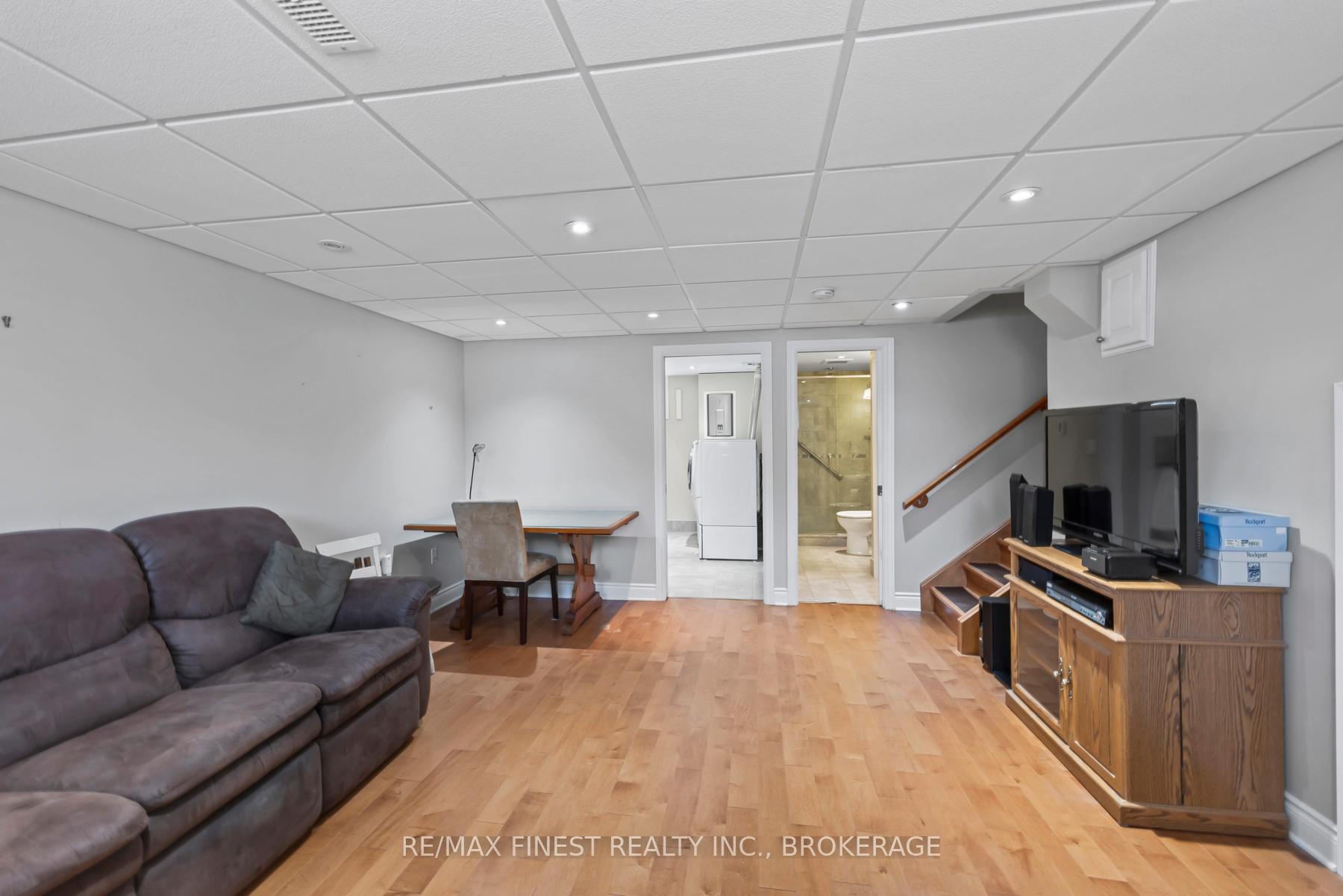 Photo 43 of 1123 Wintergreen Crescent, Kingston, City Northwest — HOMEH