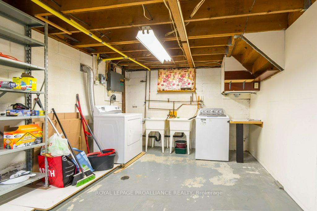 Photo 22 of 20 King George Square, Belleville, Belleville Ward — HOMEH