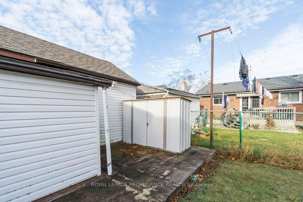 Photo 25 of 20 King George Square, Belleville, Belleville Ward — HOMEH