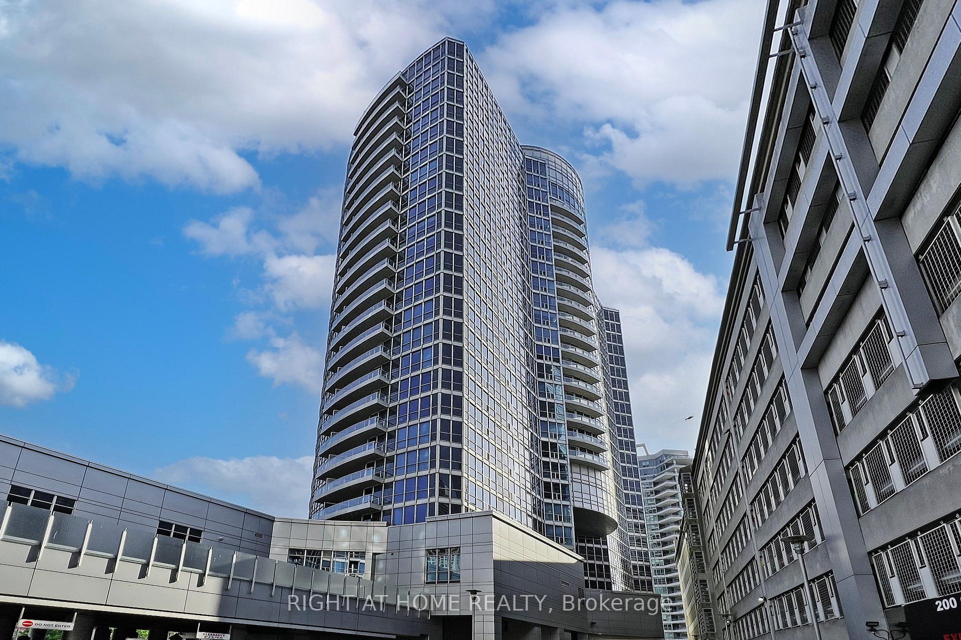 Photo 1 of Unit 1006, 218 Queens Quay W, Toronto, Waterfront Communities — HOMEH