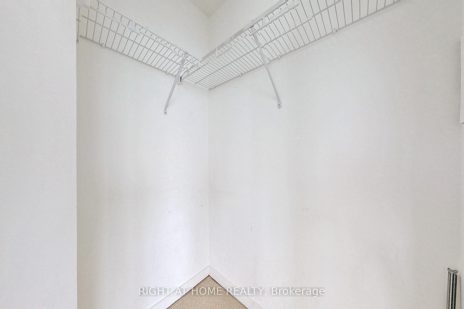 Photo 5 of Unit 1006, 218 Queens Quay W, Toronto, Waterfront Communities — HOMEH