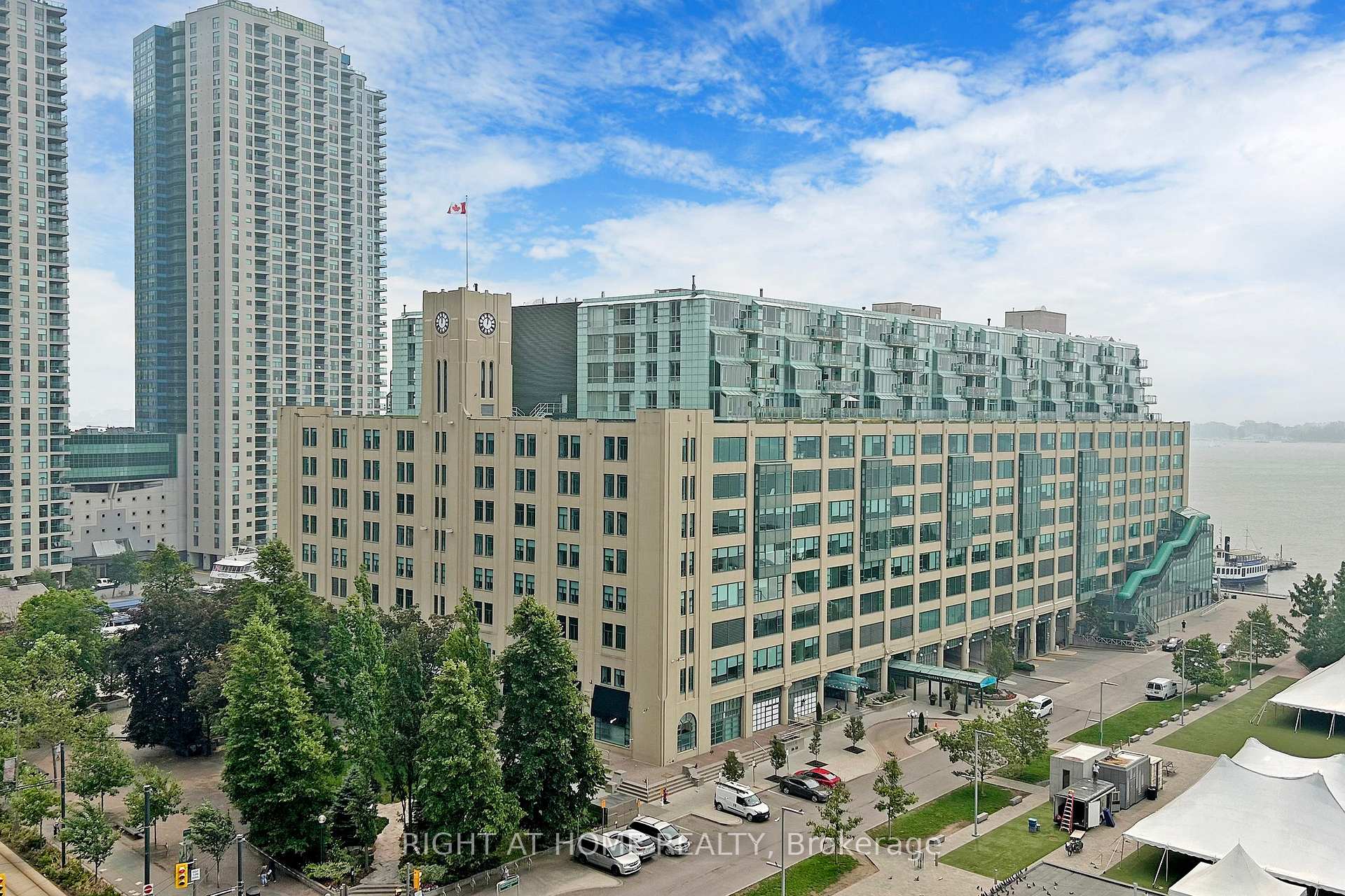 Photo 37 of Unit 1006, 218 Queens Quay W, Toronto, Waterfront Communities — HOMEH