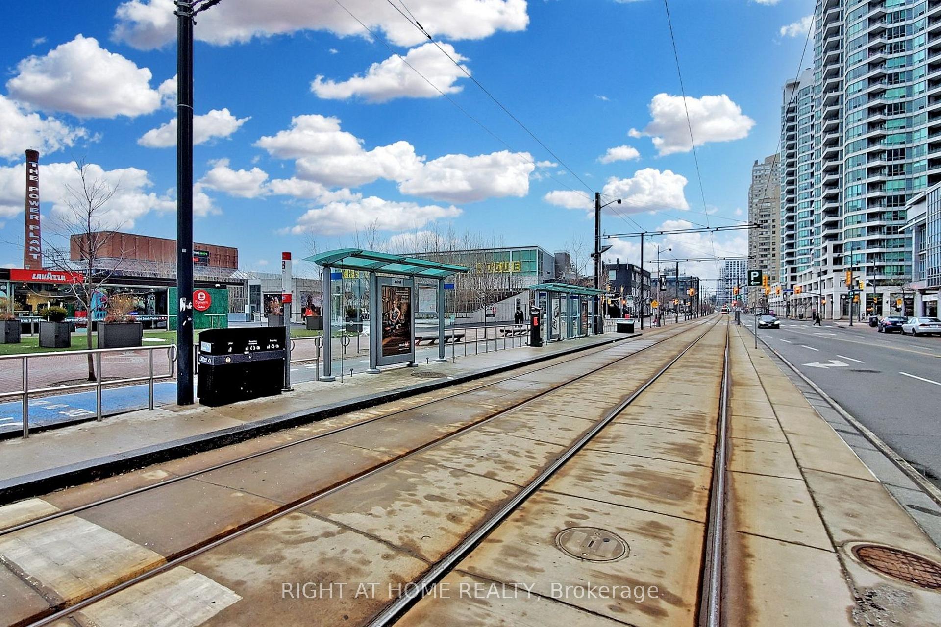 Photo 46 of Unit 1006, 218 Queens Quay W, Toronto, Waterfront Communities — HOMEH