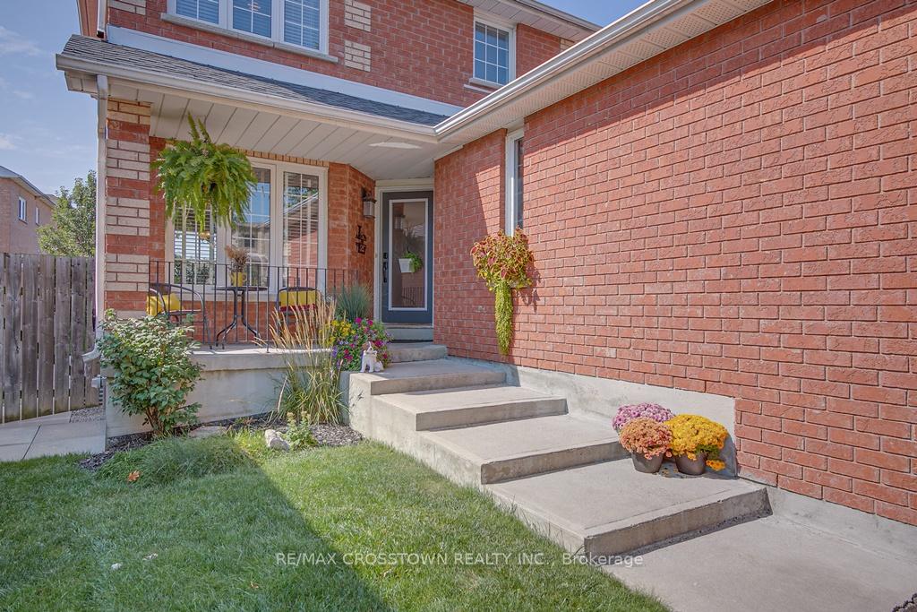 Photo 3 of 116 Widgeon Street, Barrie, Painswick South — HOMEH